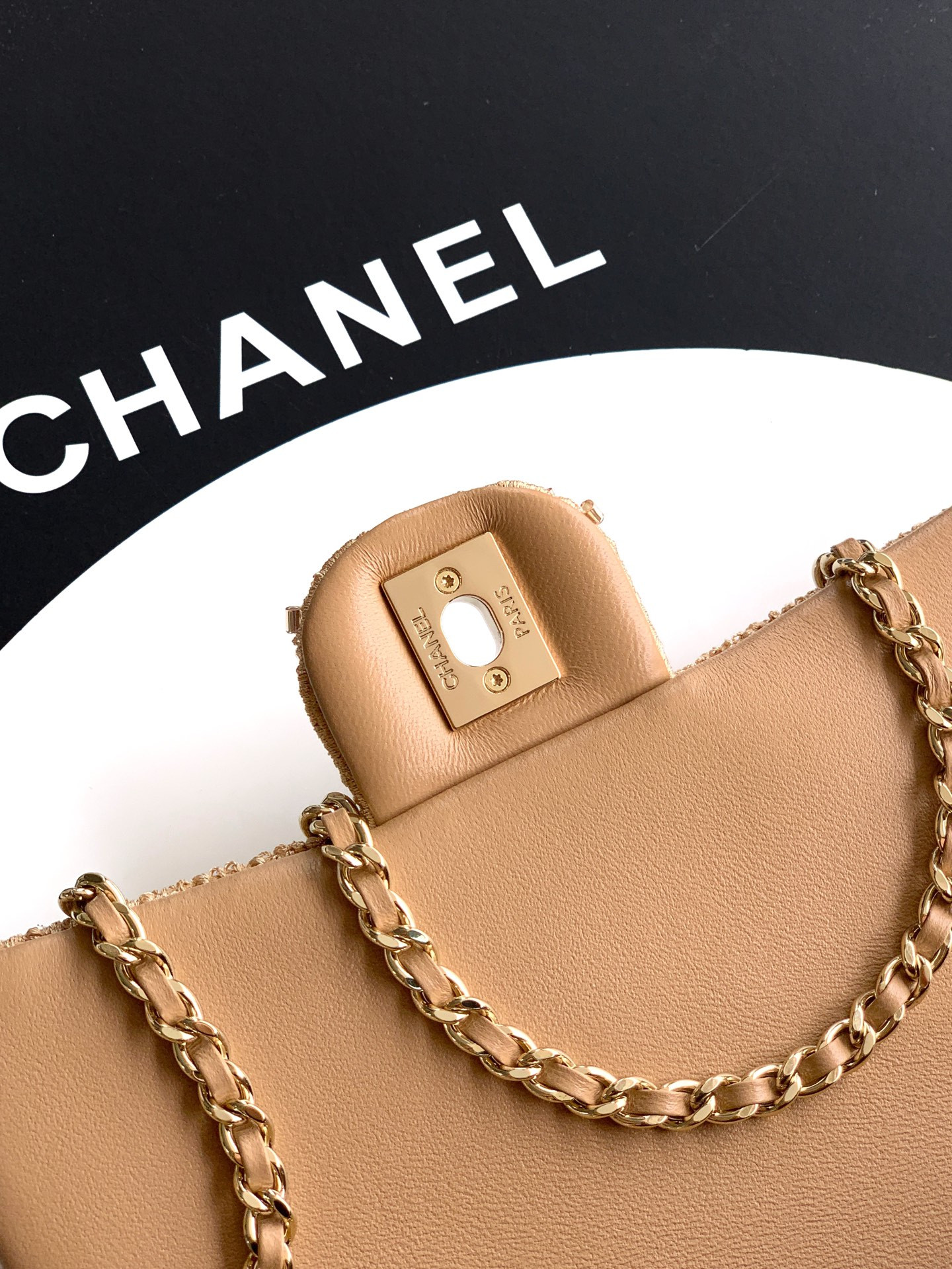 Chanel Mini Flap Bag 20x12x6cm