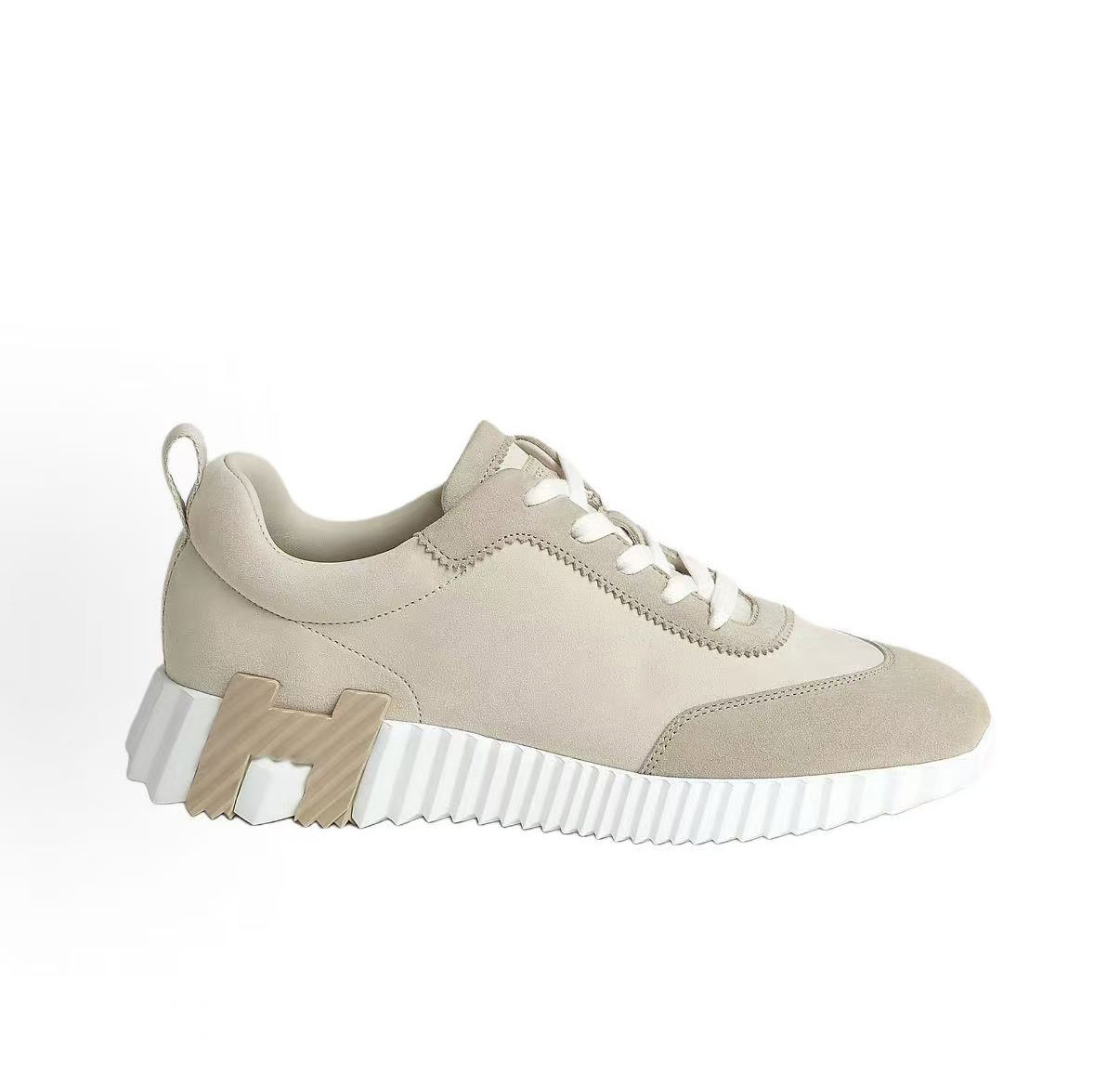 ua H**me5 bouncing sneaker