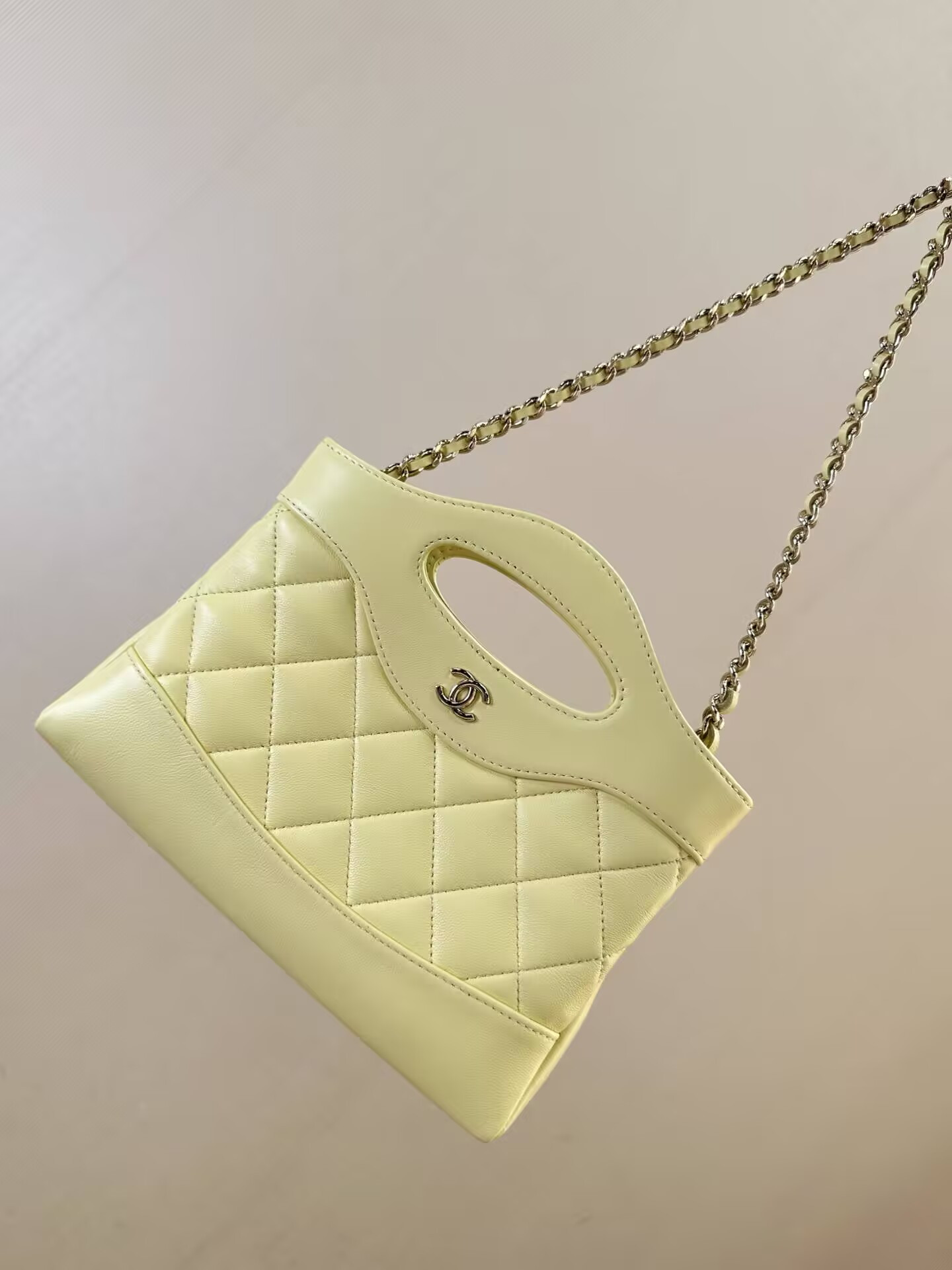 Chanel Nano Chain Bag 17.5x20.5cm
