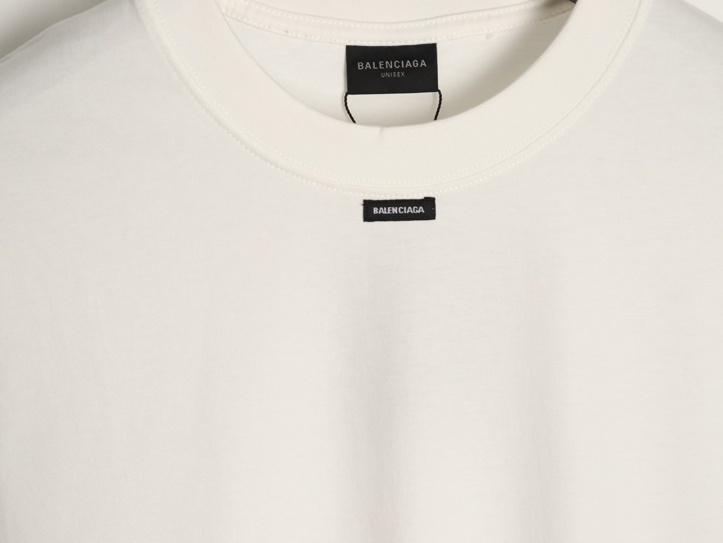 Ba1en*iaga short-sleeved t-shirt