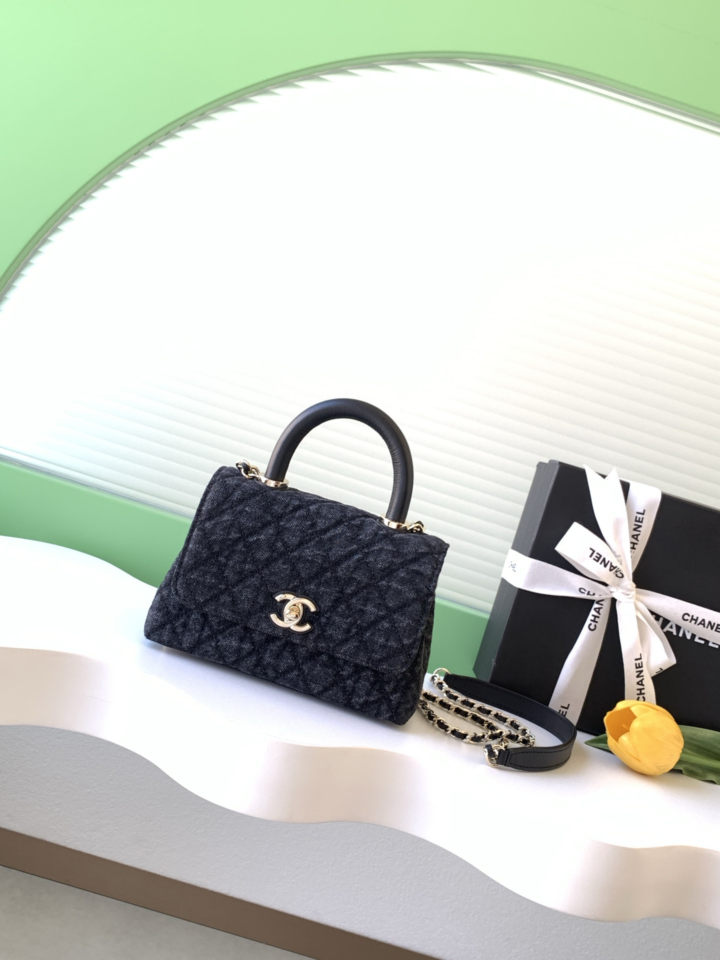 Chanel Coco Clutch with chain 13x19x9cm