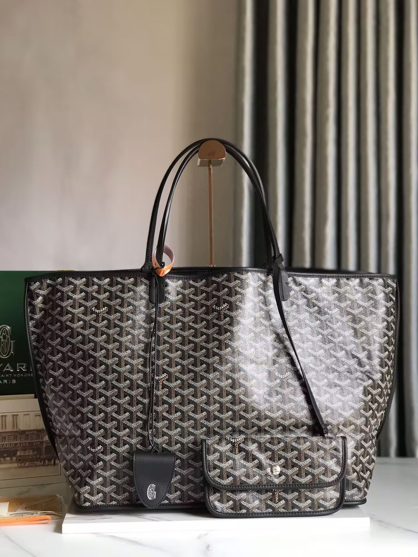 Goyard Anjou GM Bag 39x32x19cm