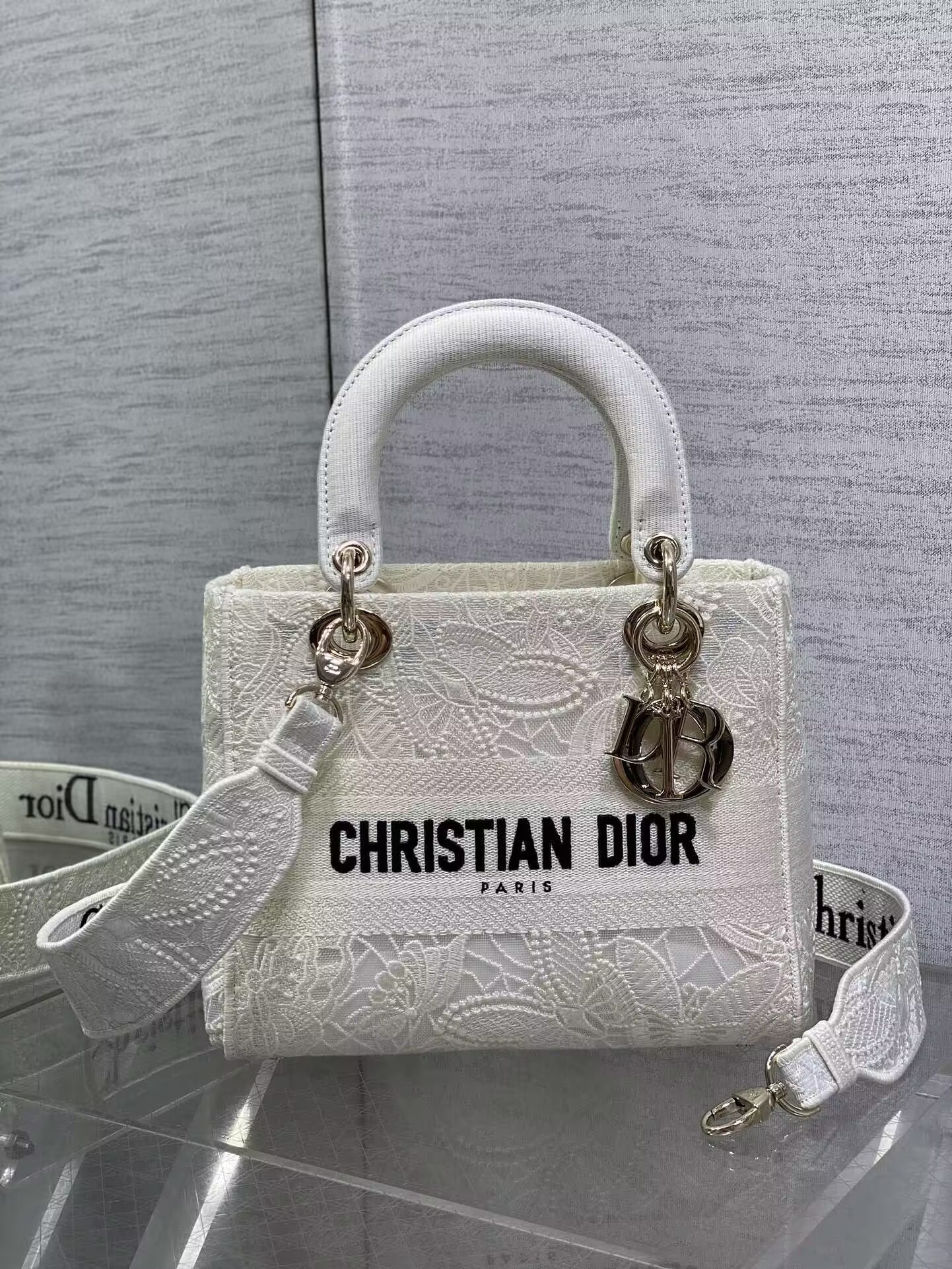 Dior Medium Lady D-Lite Bag 24x20x11cm