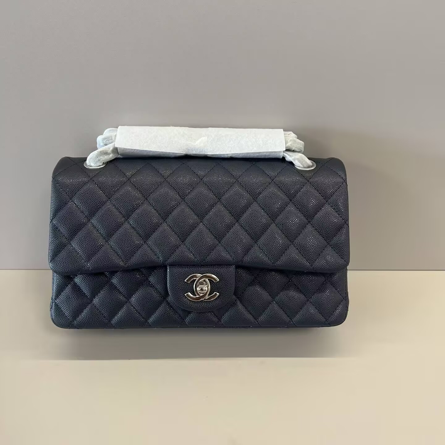 Chanel Classic Flap Bag 15x25.5x6cm