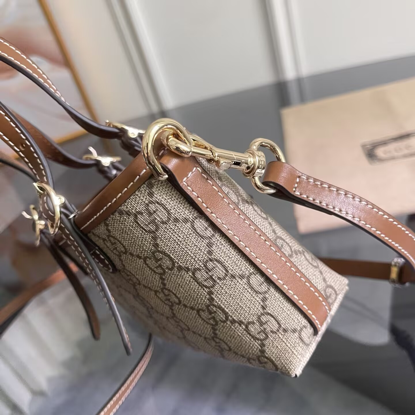 Gvc*1 gg emblem mini bag 17.5x11x6.5cm