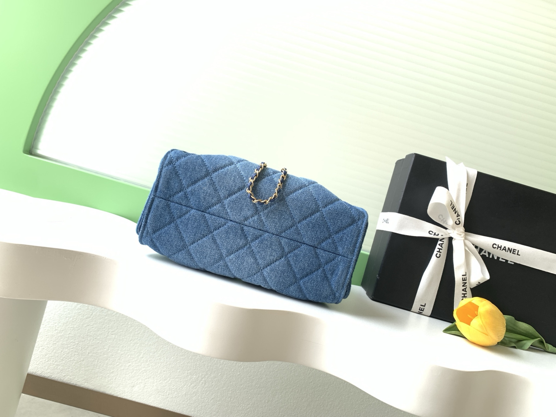 CHANEL 25C Bucket Bag 20x22x12.5cm