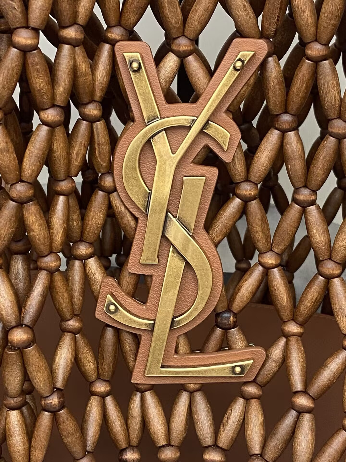 YSL ICARE Medium in Wood Beads 31-46x28x16cm