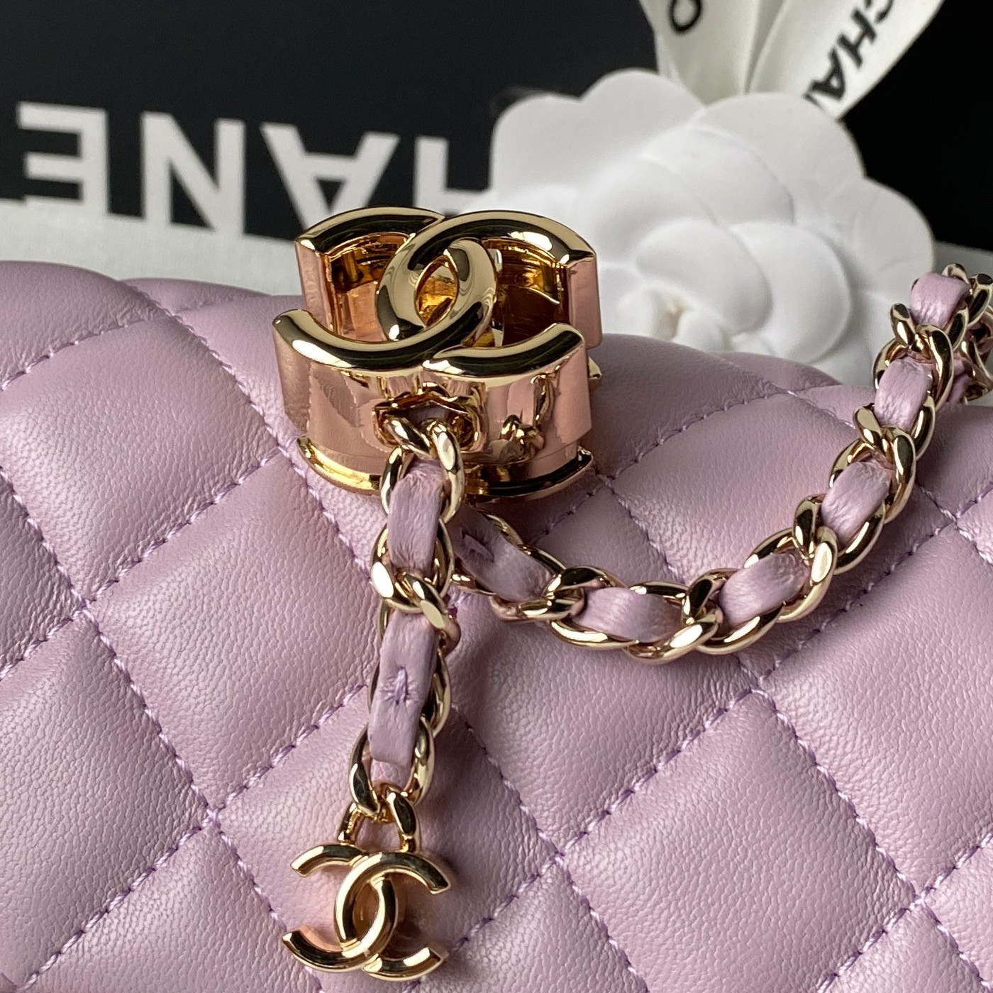Chanel Classic Flap Handbag CF AS5759 20x13x7cm