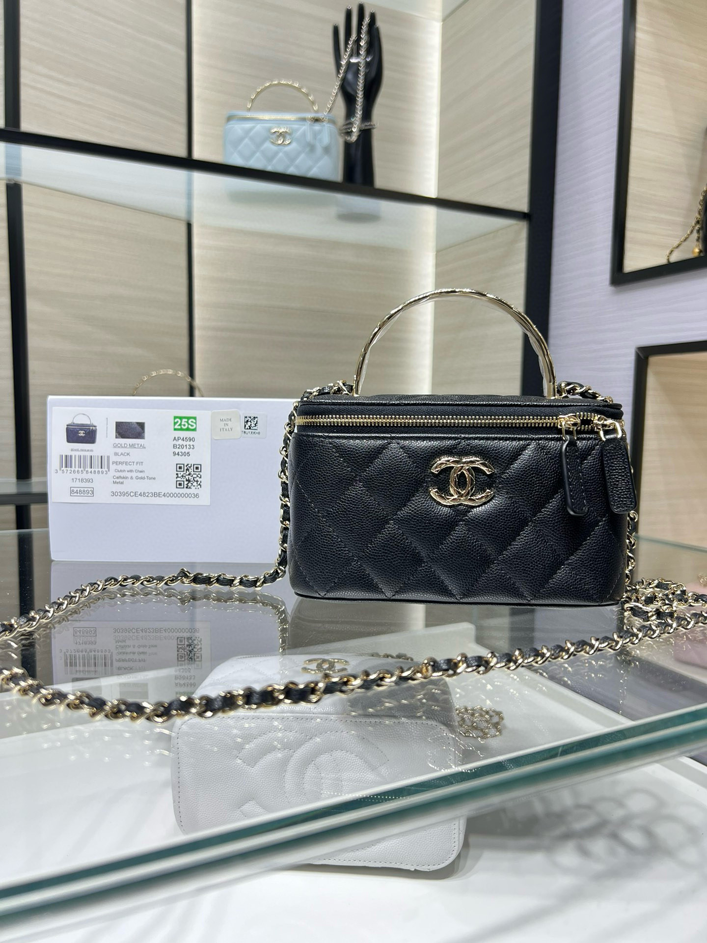Chanel Clutch With Chain AP4590 17x9.5x8cm
