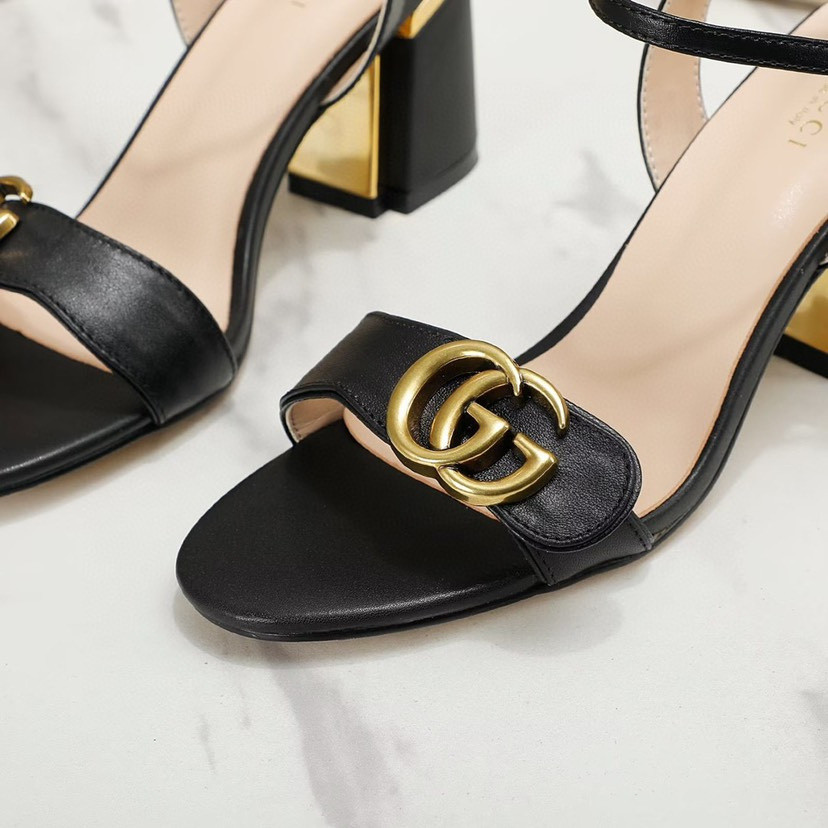 UA Gvc*1 MID-HEEL SANDAL