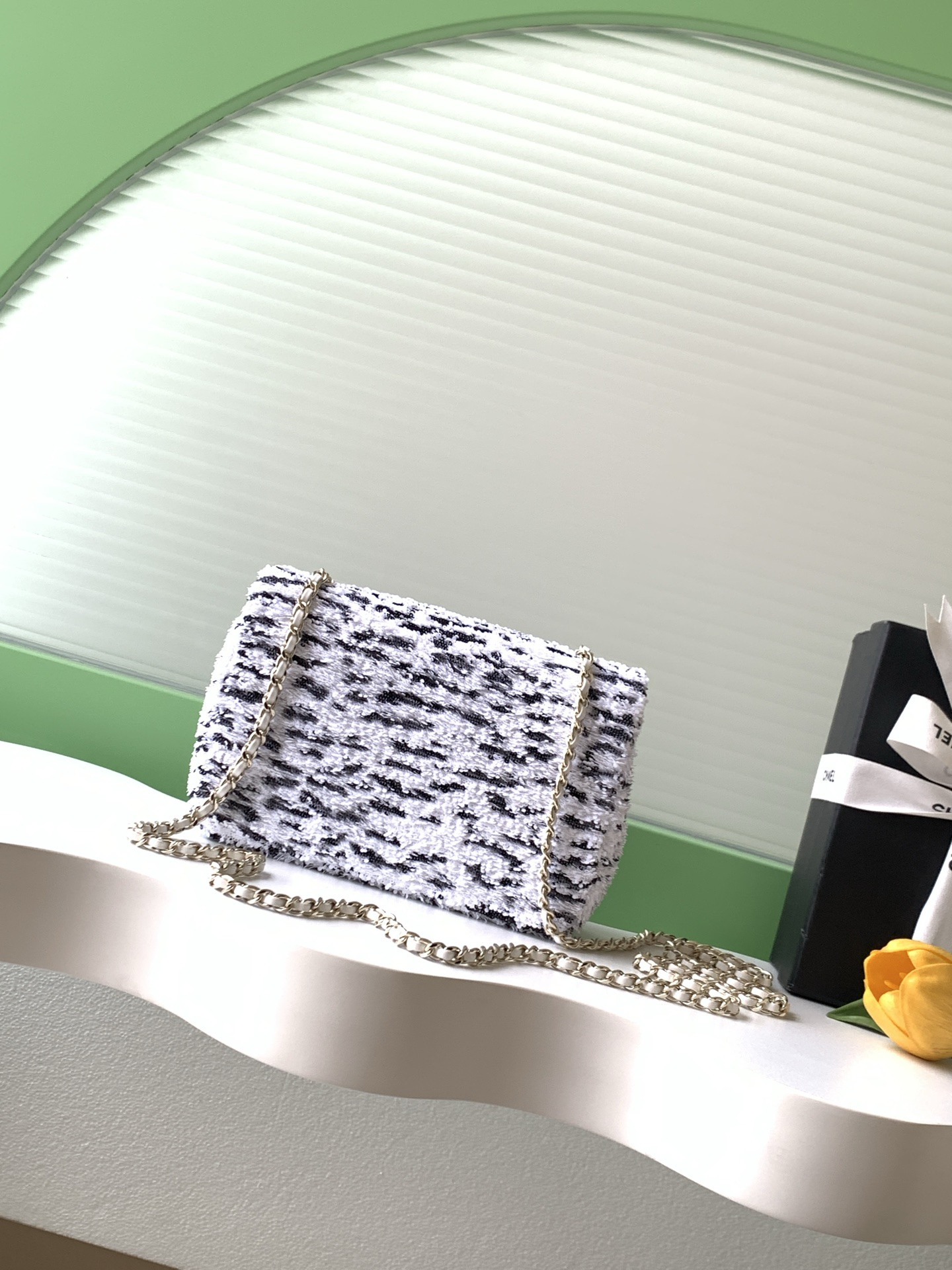 Chanel Flap Bag AS4418 14x21x8cm