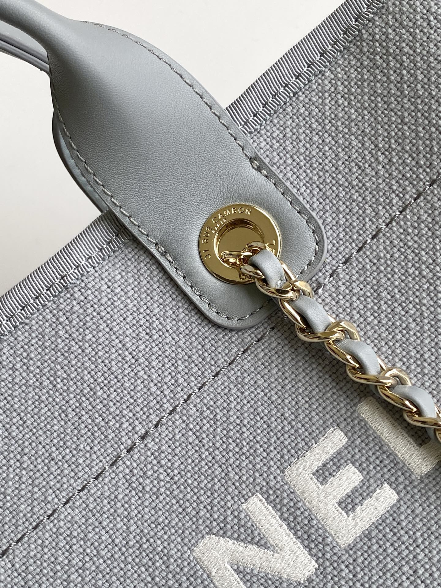Chanel Deauville Tote Shopping Bag 33x22x13cm