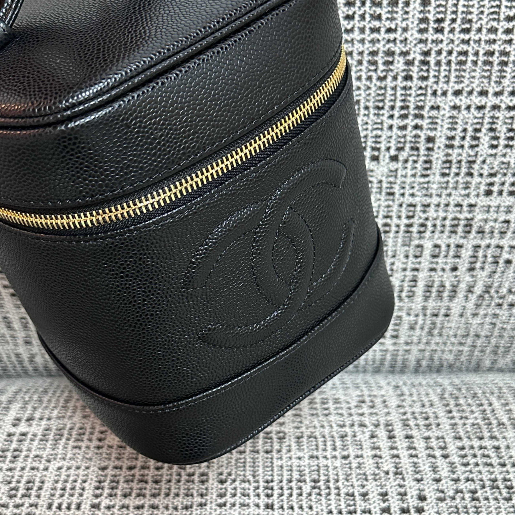 Chanel Vanity Bag 17.5x13x17cm