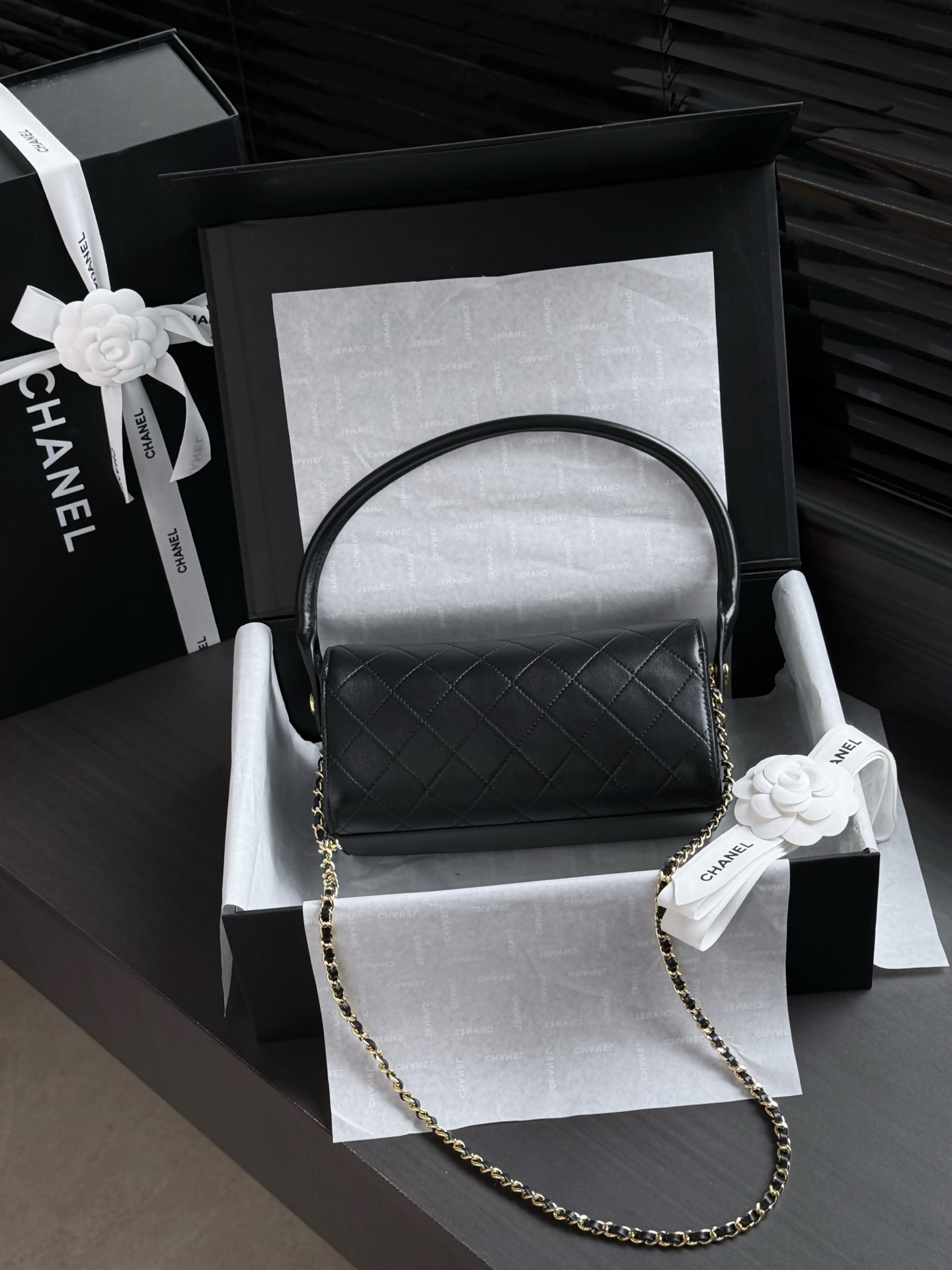 Chanel Clutch with chain AP5294 11x23x12.5cm
