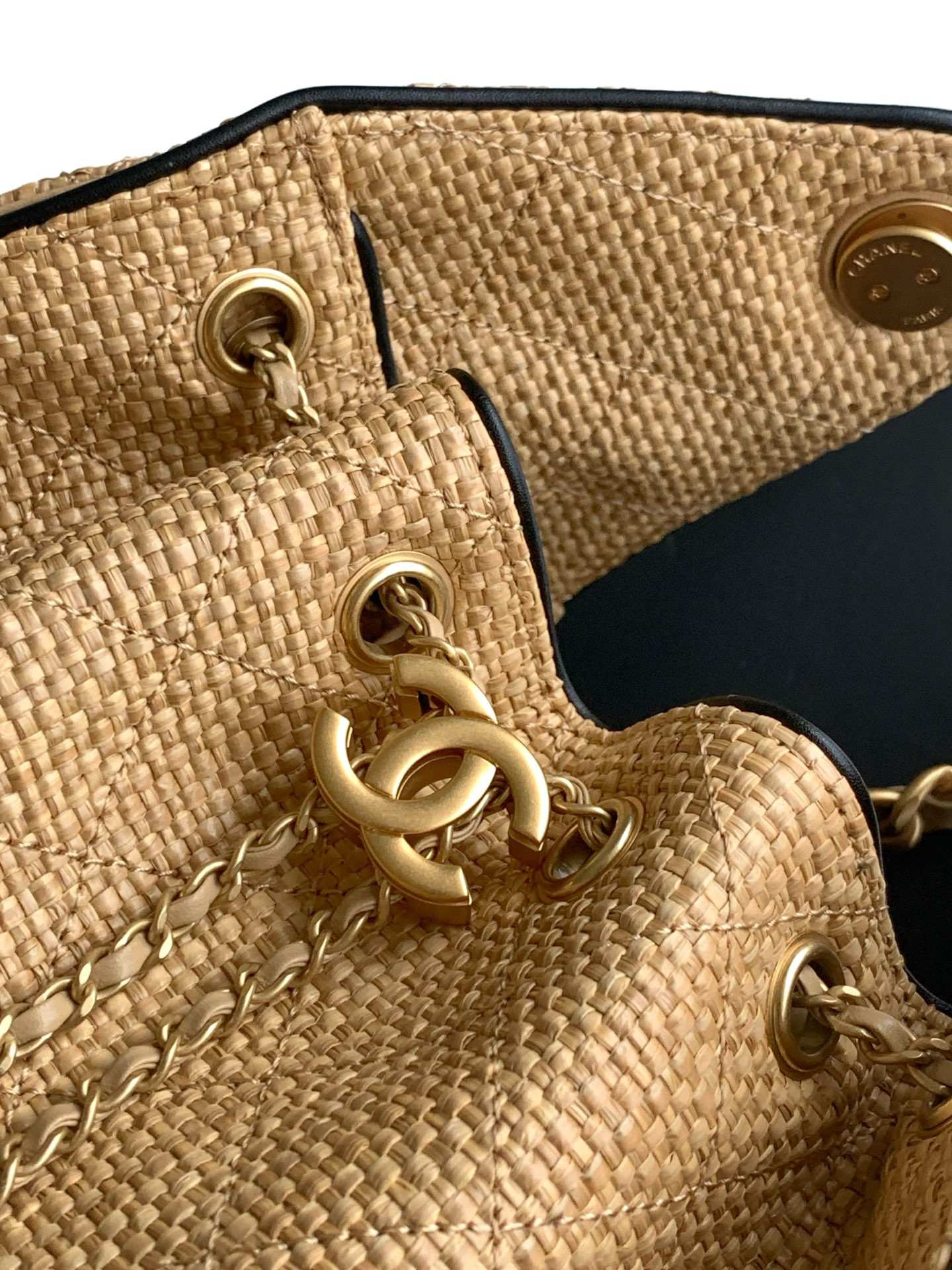 CHANEL 25C Bucket BAG 30x26x14cm