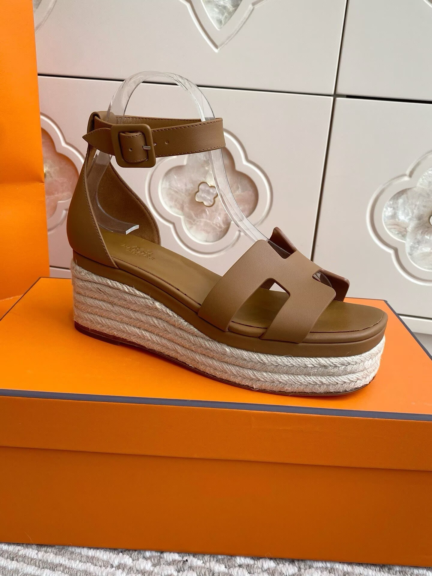 ua H**me5 elda spanish woven shoes