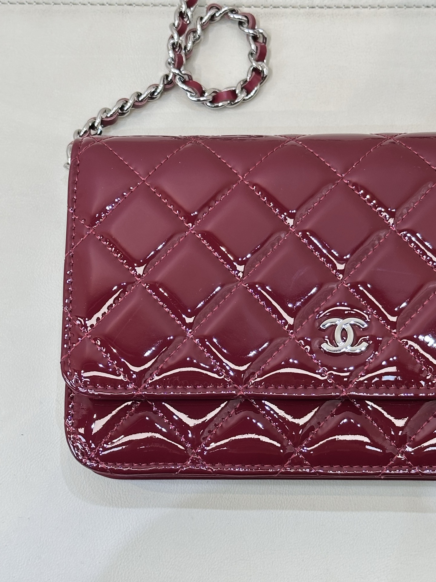 CHANEL WOC CLASSIC WALLET ON CHAIN 13x19cm