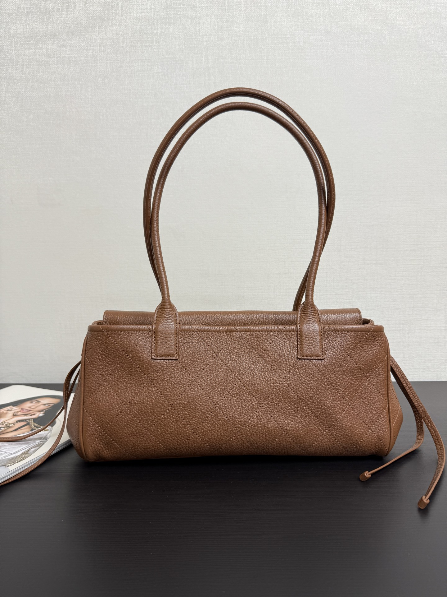 Chanel Small Tote AS6288 15x31x12cm