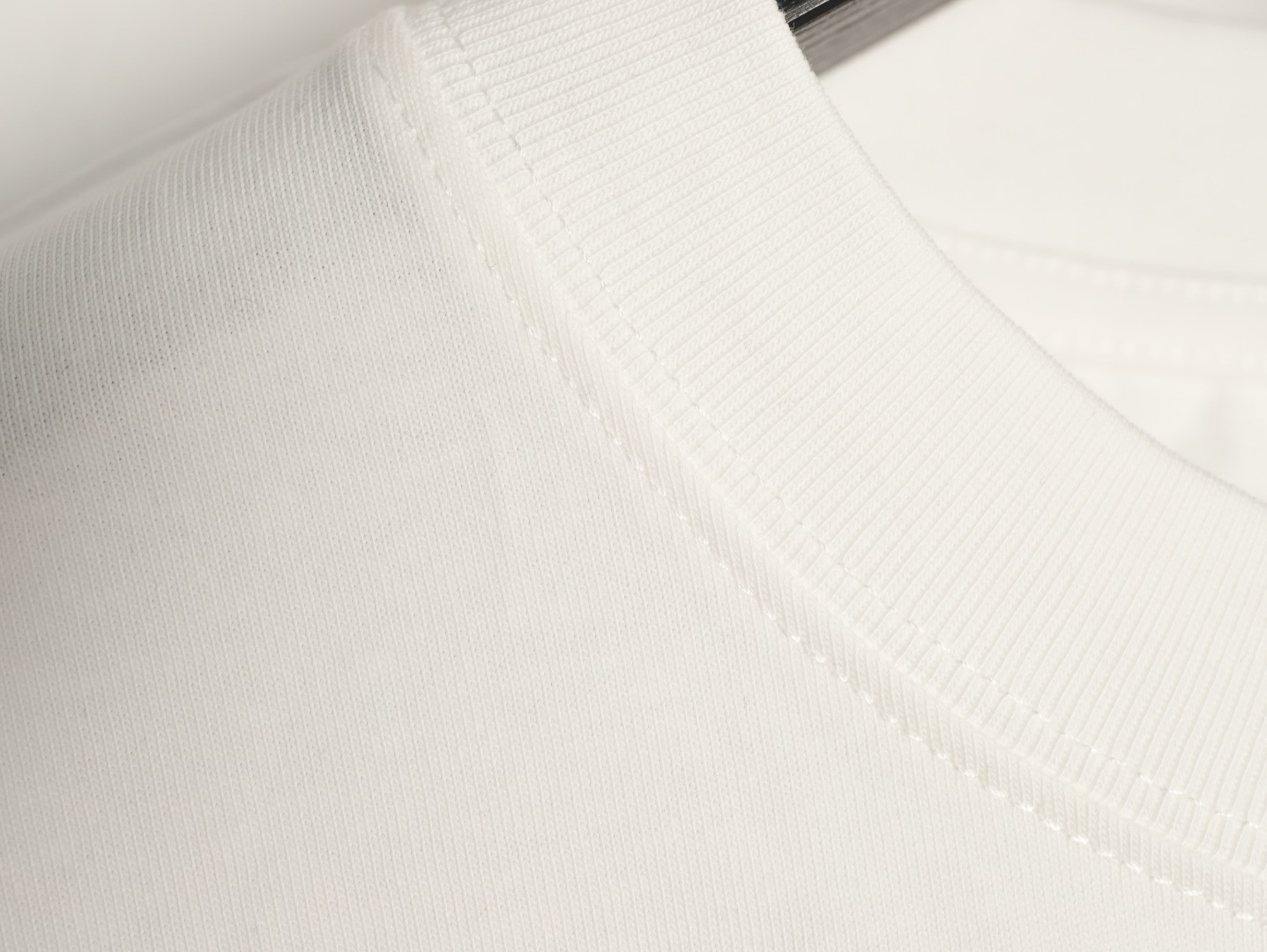 L0ew* short-sleeved t-shirt