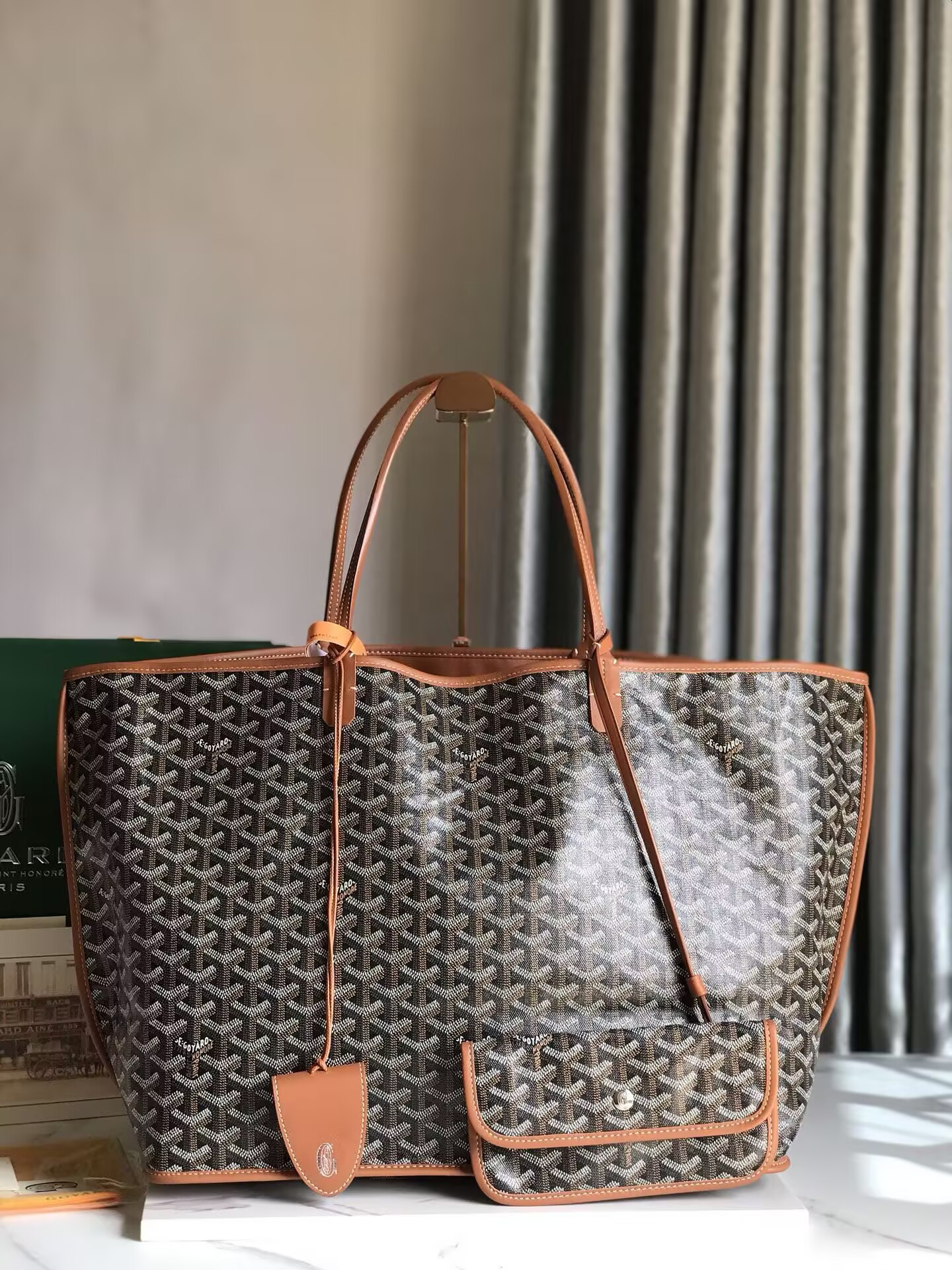Goyard Anjou GM Bag 39x32x19cm