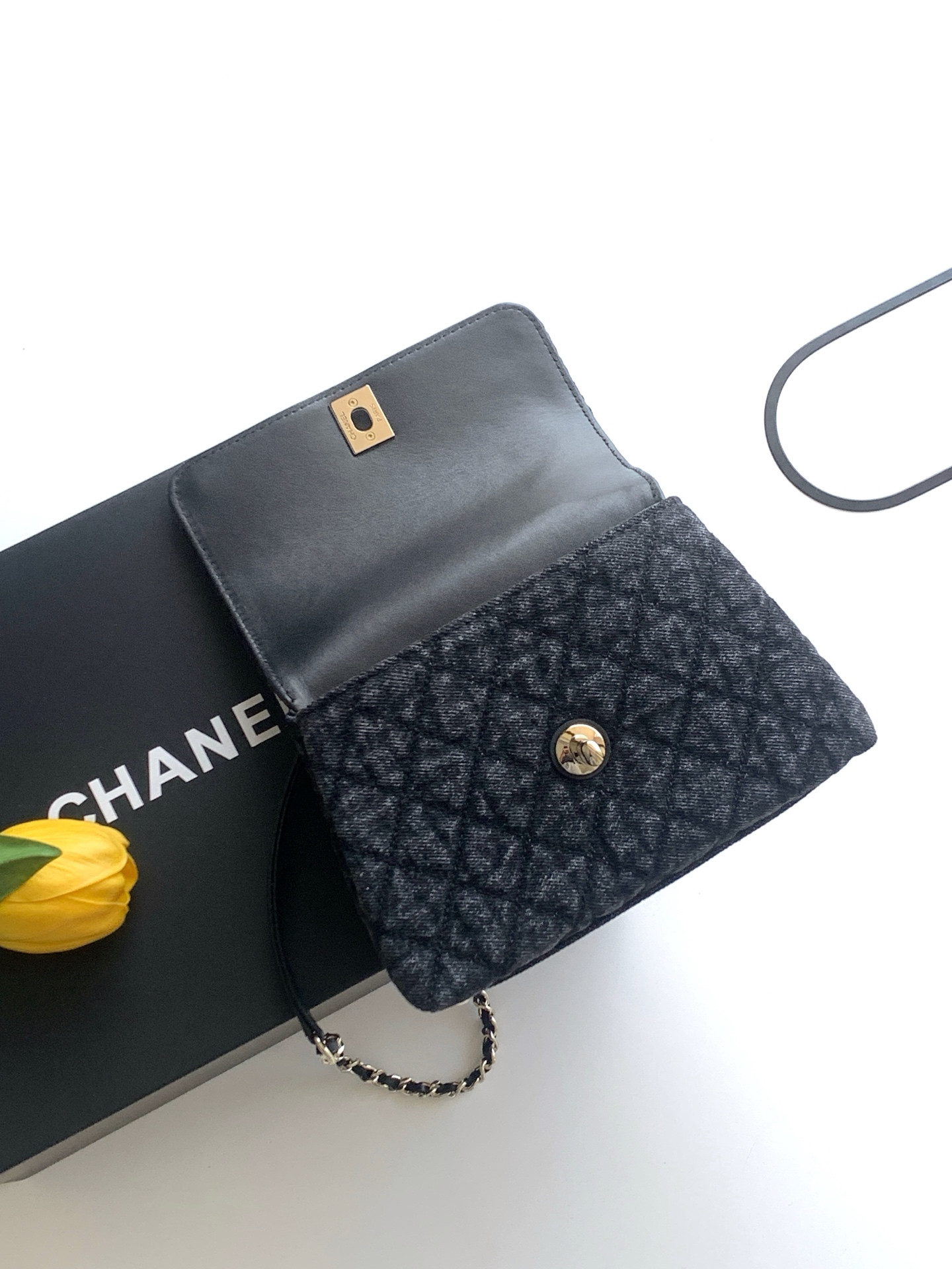 Chanel Coco Clutch with chain 13x19x9cm