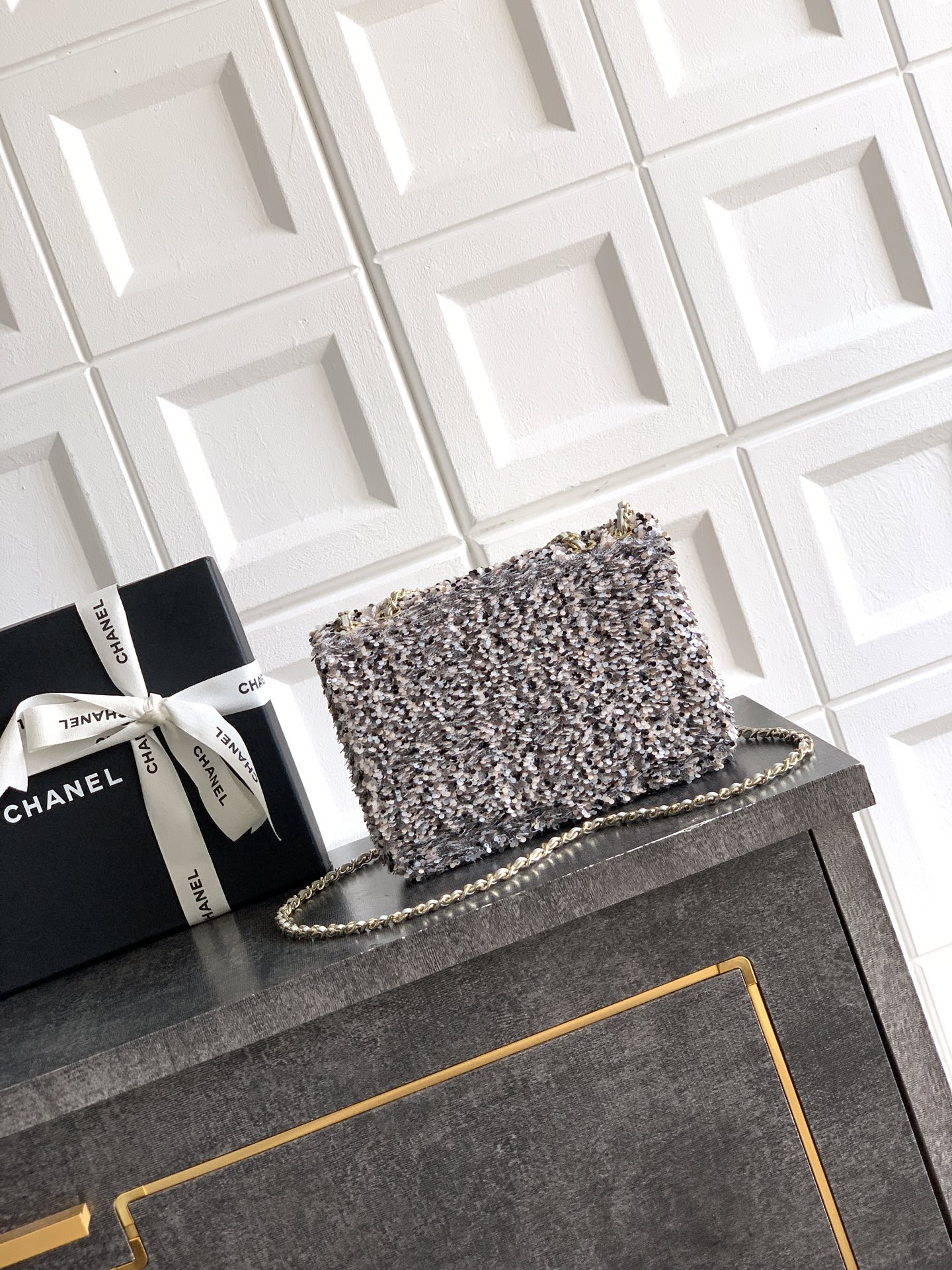 Chanel Flap Bag 20x12x6cm