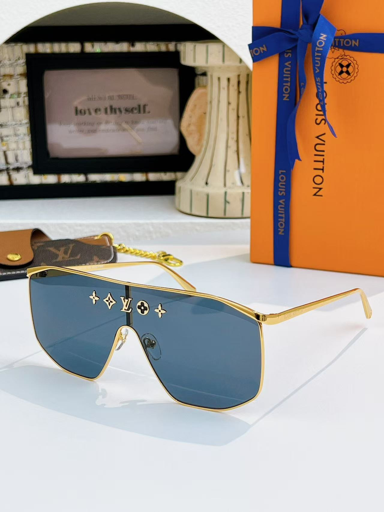 LV Glasses