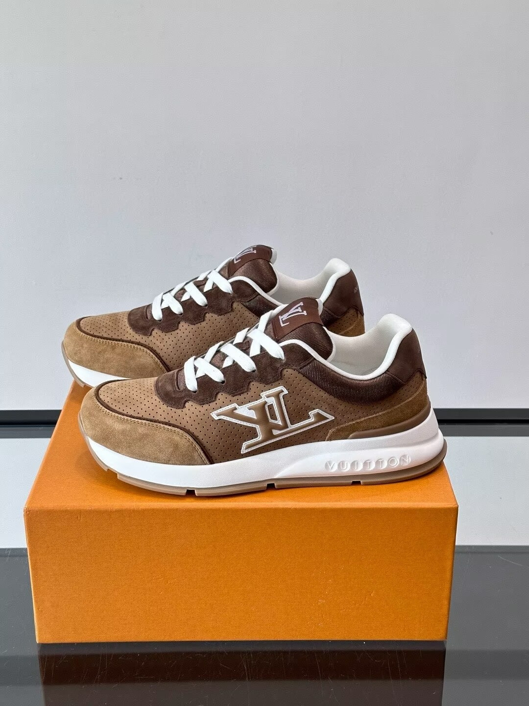 UA LV Classic Sneaker