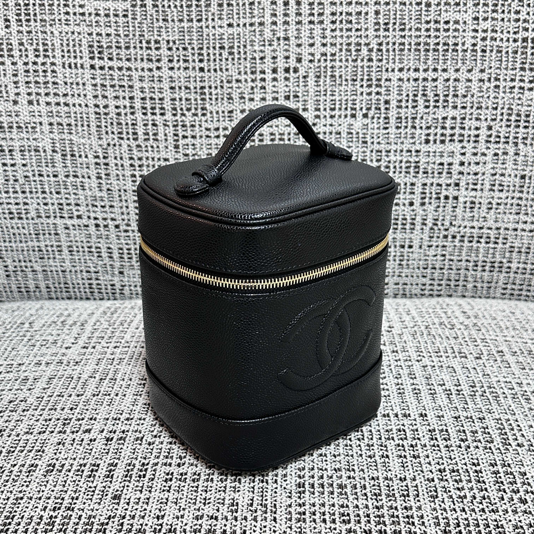 Chanel Vanity Bag 17.5x13x17cm