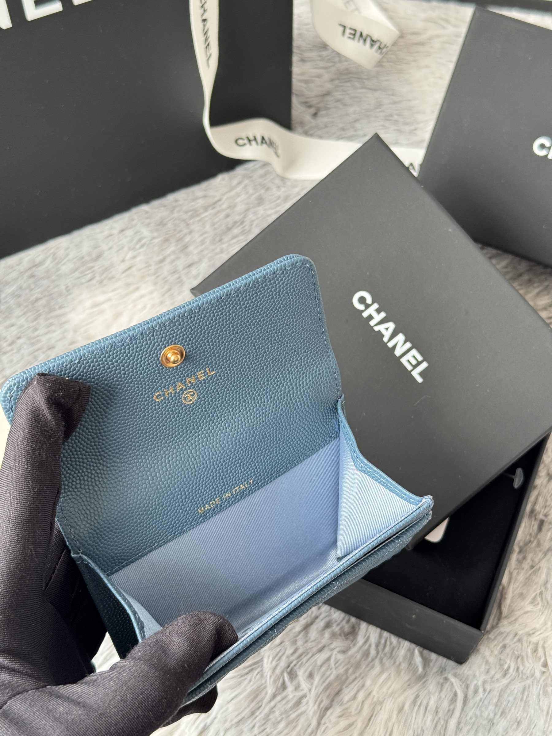Chanel BOY CHANEL Flap Card Holder A80603 7.5x11.3x2.1cm