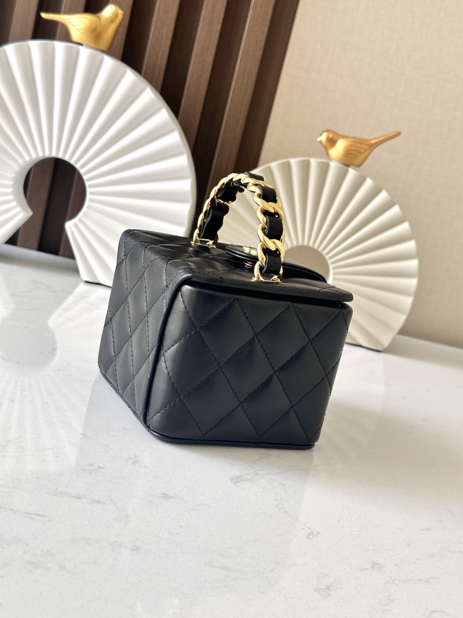 Chanel Vintage Cosmetic Bag 11x9.5x8.5cm