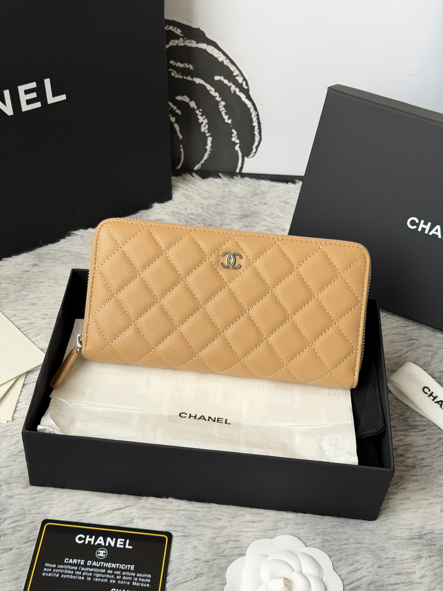Chanel Zip Around Wallet 80758 10x19x3cm