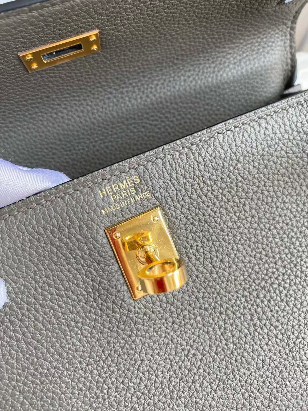H**me5 Kelly Gold-tone Hardware 25 28