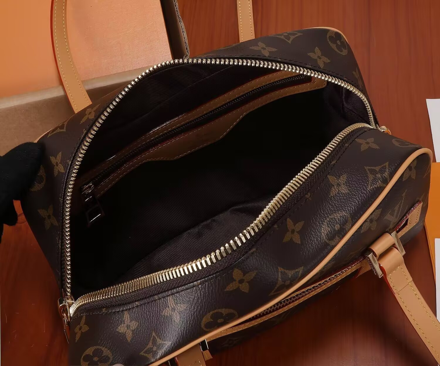 LV CITE M46321 26x16x11cm