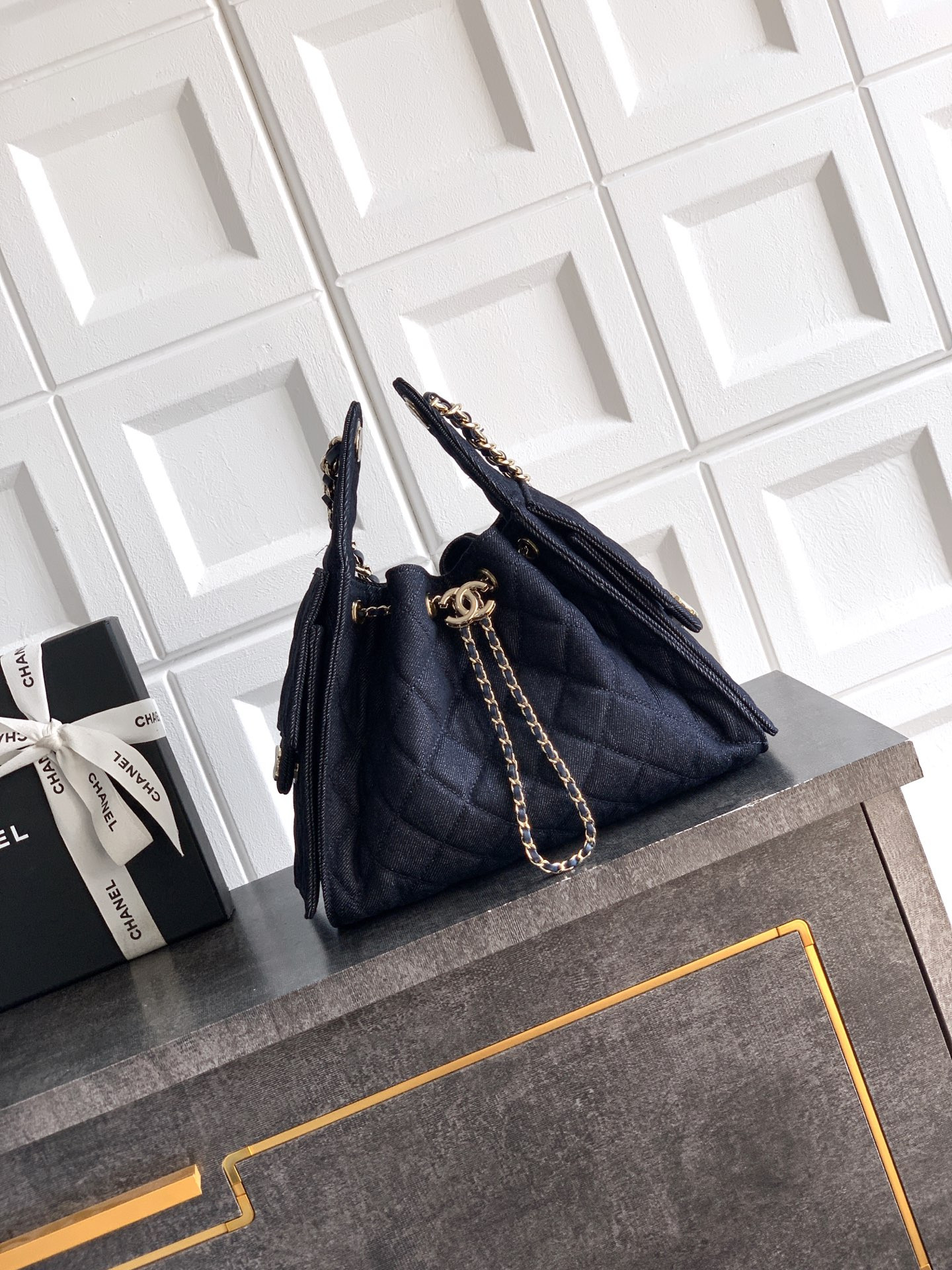 CHANEL 25C Bucket BAG 30x26x14cm