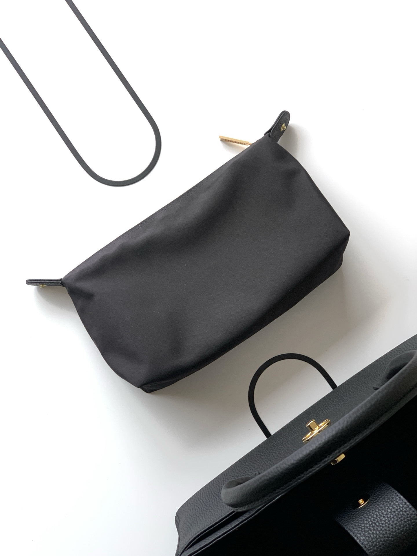 Chanel Executive Cerf Tote 32x17.5x13cm