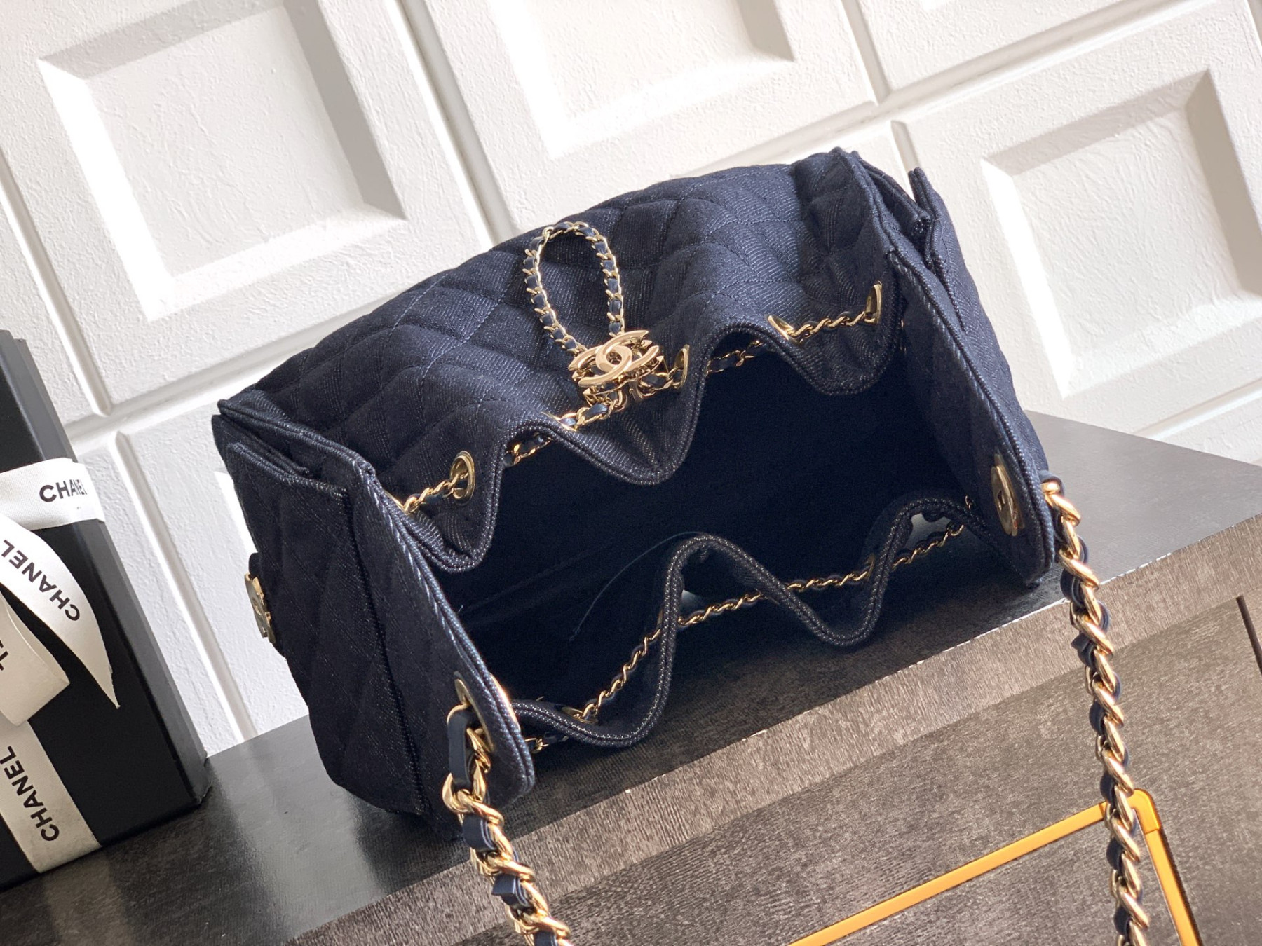 CHANEL 25C Bucket BAG 30x26x14cm