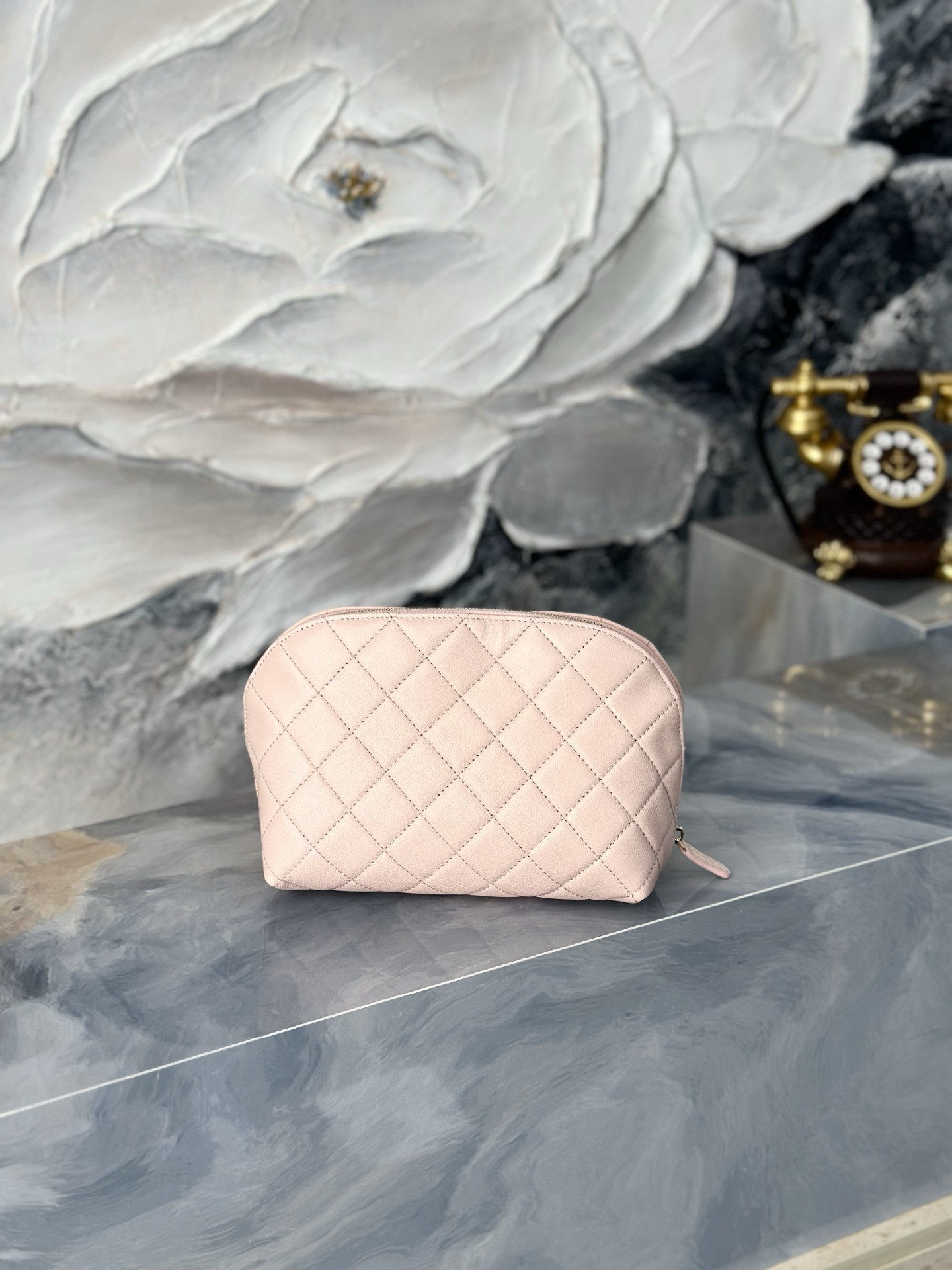 Chanel Quilted Cosmetic Bag A31102 19x13x10cm