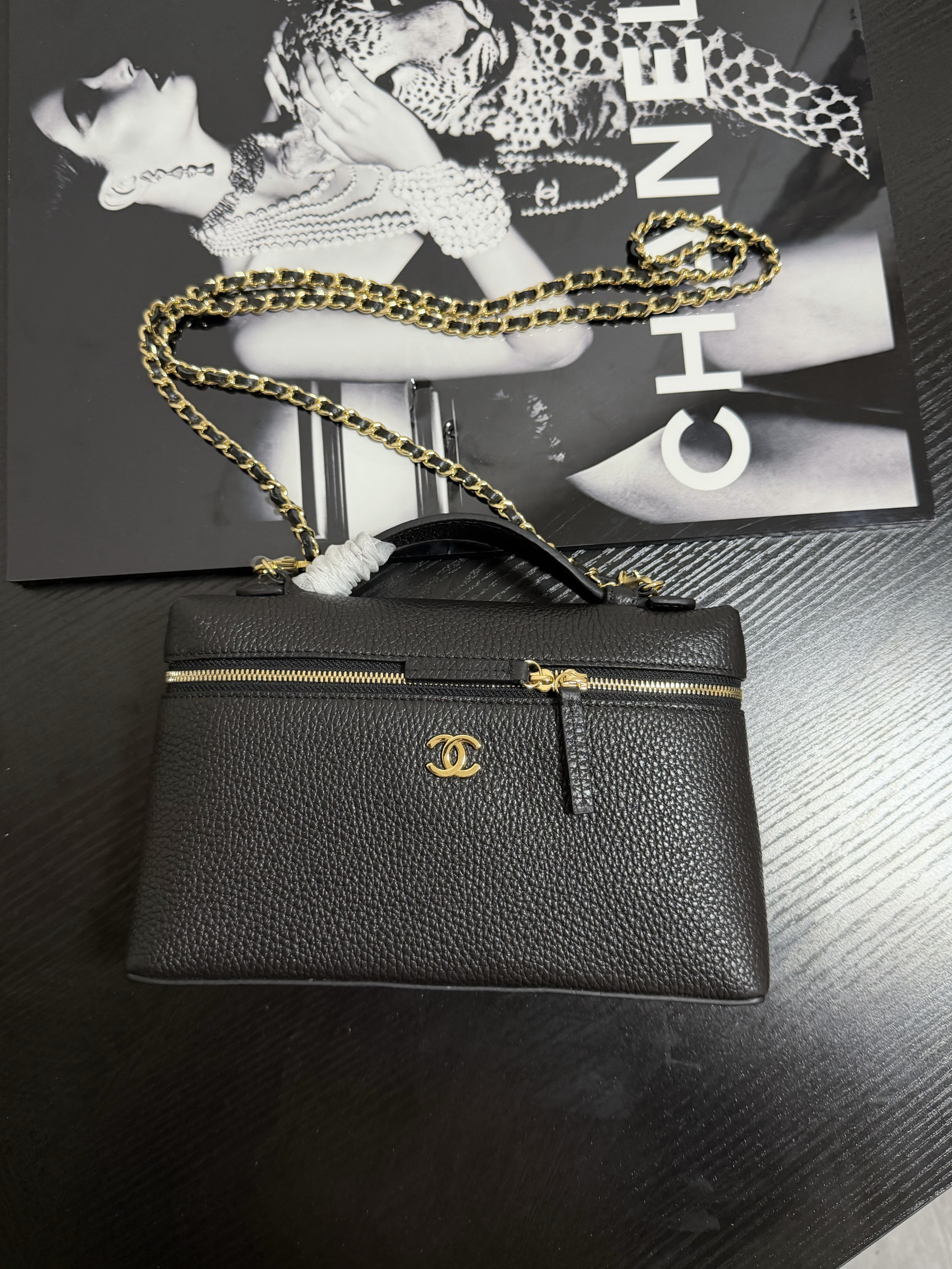 CHANEL Classic Vanity with chain Handbag AP5347 15x23x5cm