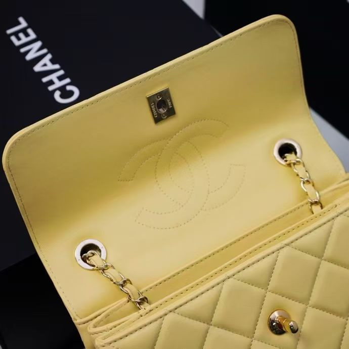 CHANEL FLAP BAG WITH TOP HANDLE 17x25x12cm