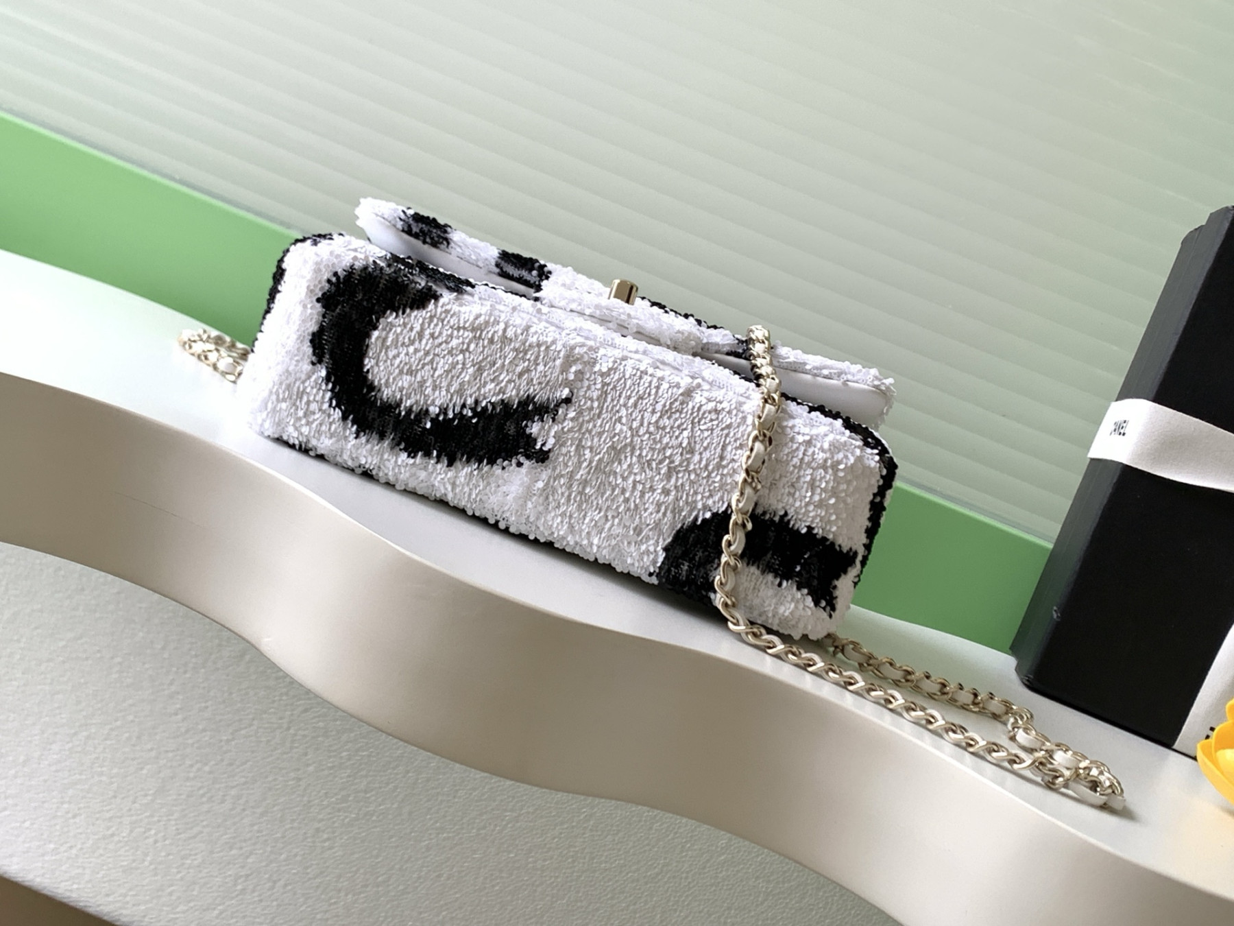 Chanel Flap Bag AS4561 14x21x8cm