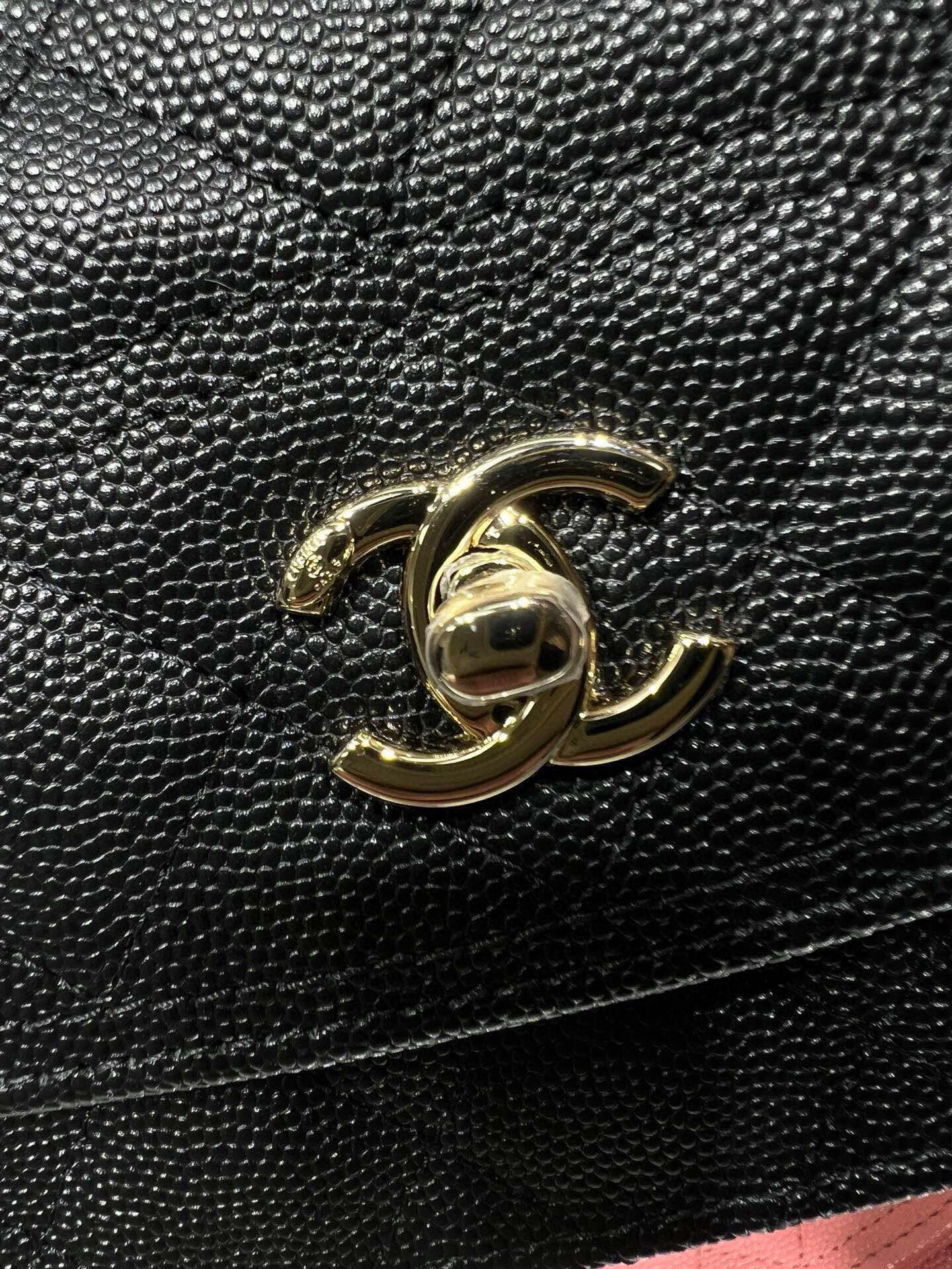 Chanel Mini Coco Handle Bag AP4402 19x11x6cm