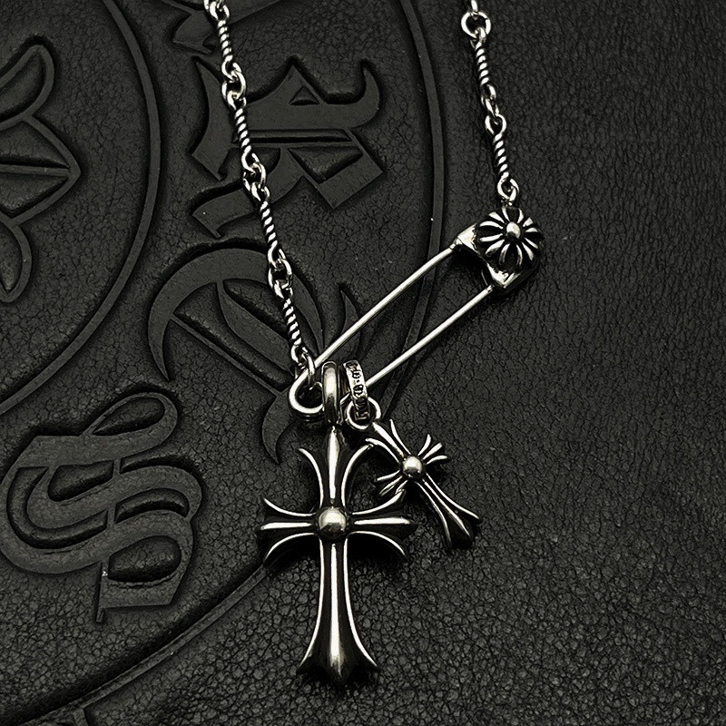 Ch*0me He**ts Twisted Cross Pin Necklace (Chain length 45+5cm)