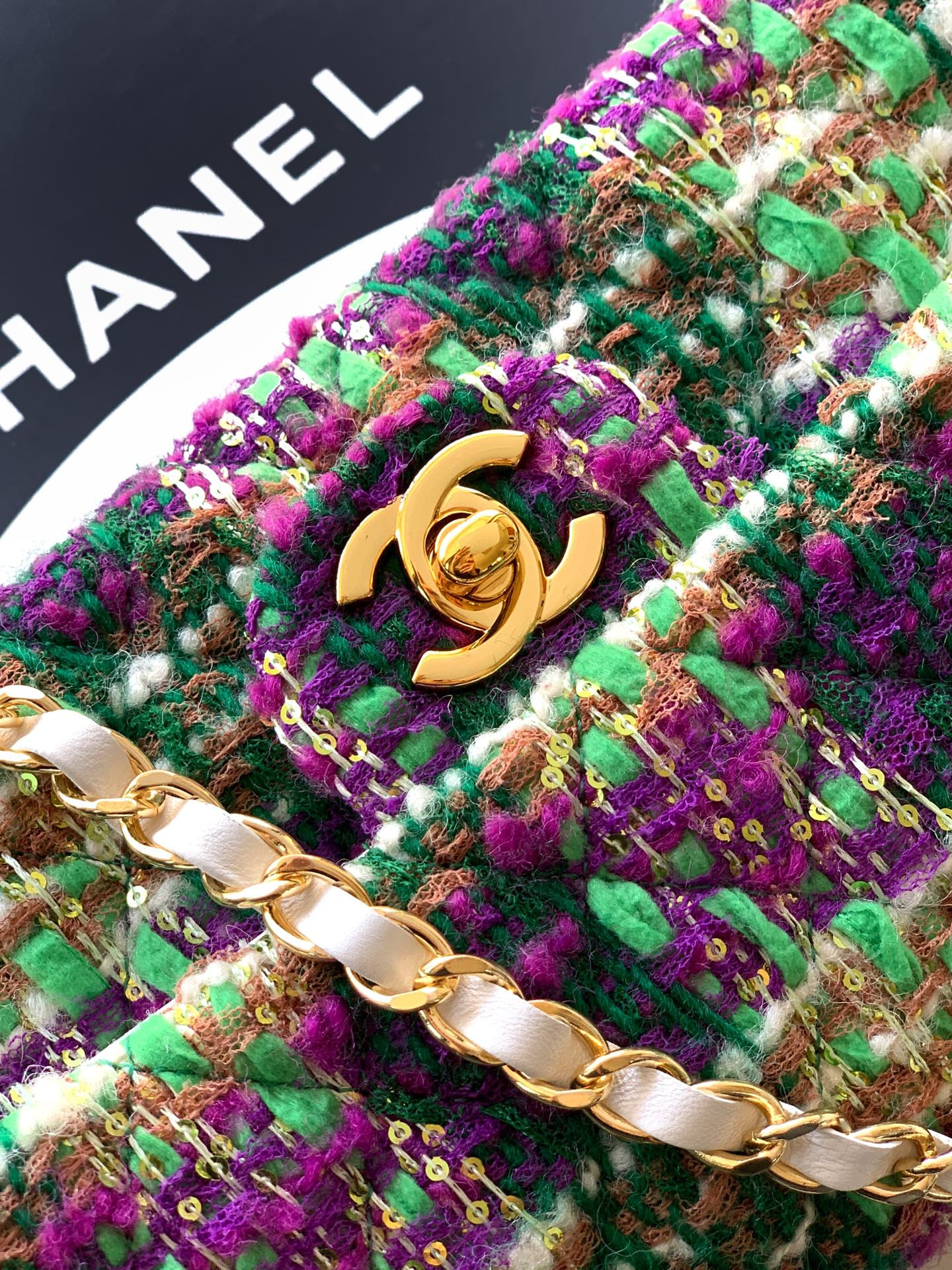 Chanel Mini Flap Bag 20x12x6cm