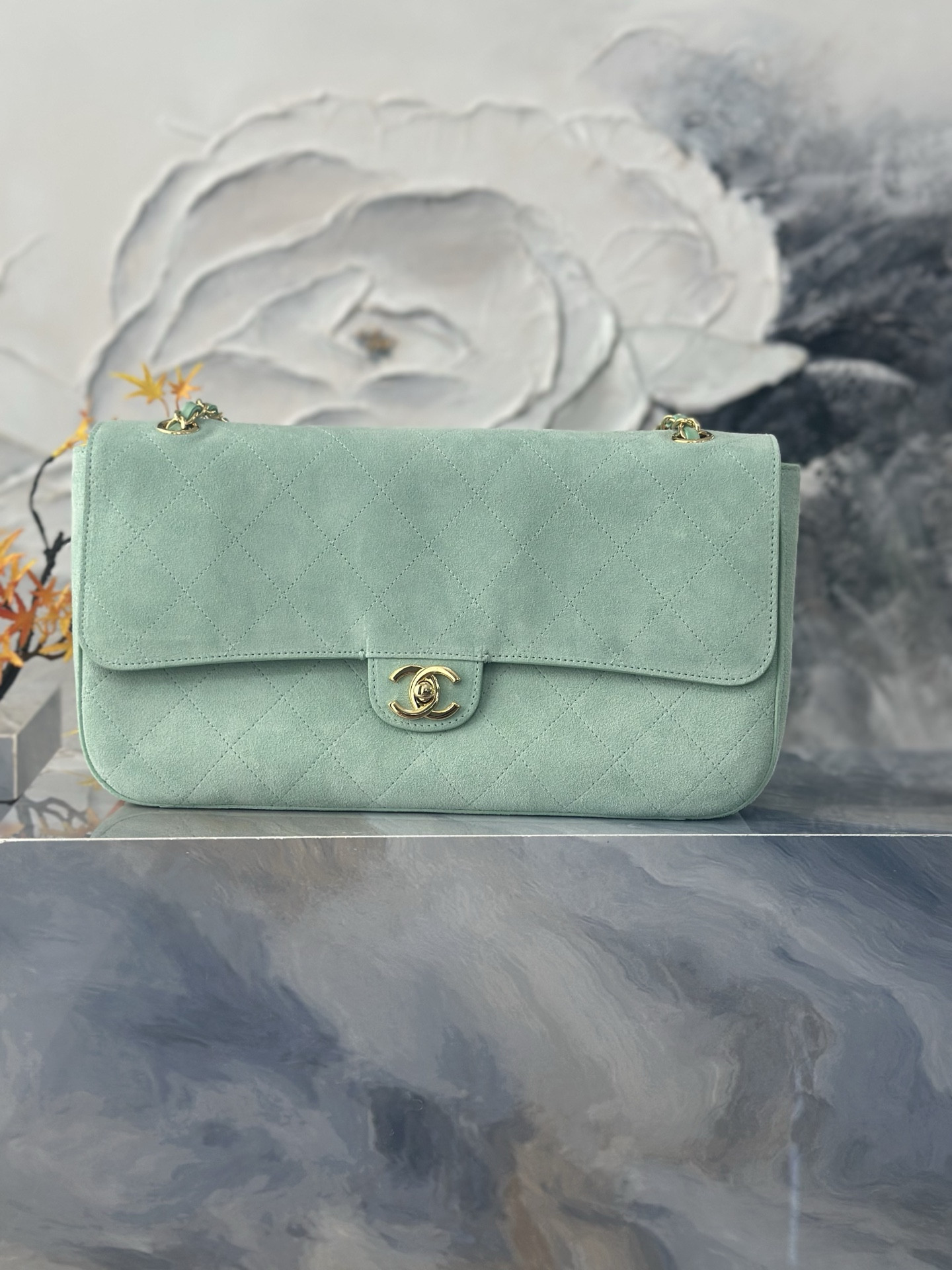 Chanel Maxi Flapbag Gold hardware AS6281 19.5x32x10cm