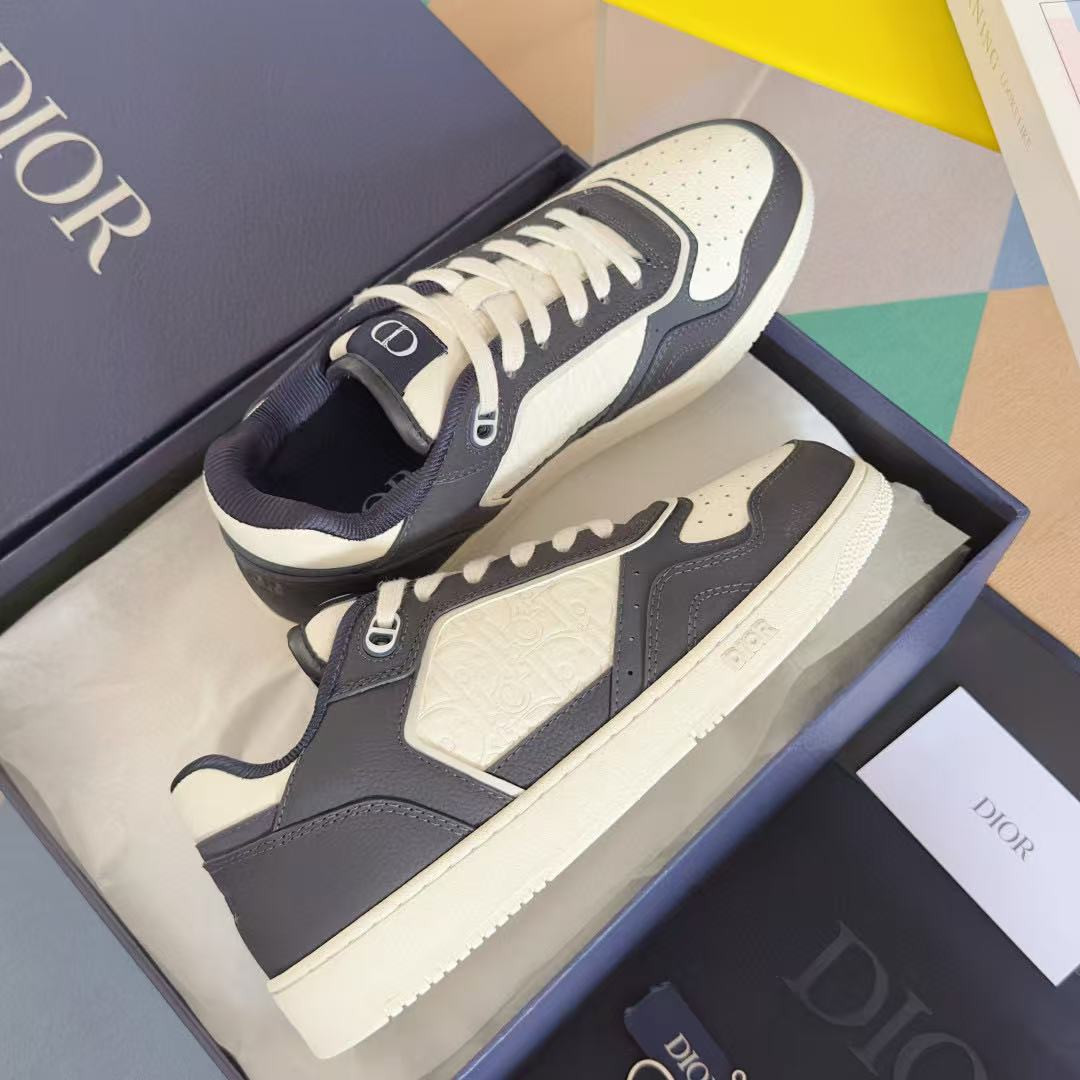 UA D10r B27 Sneaker