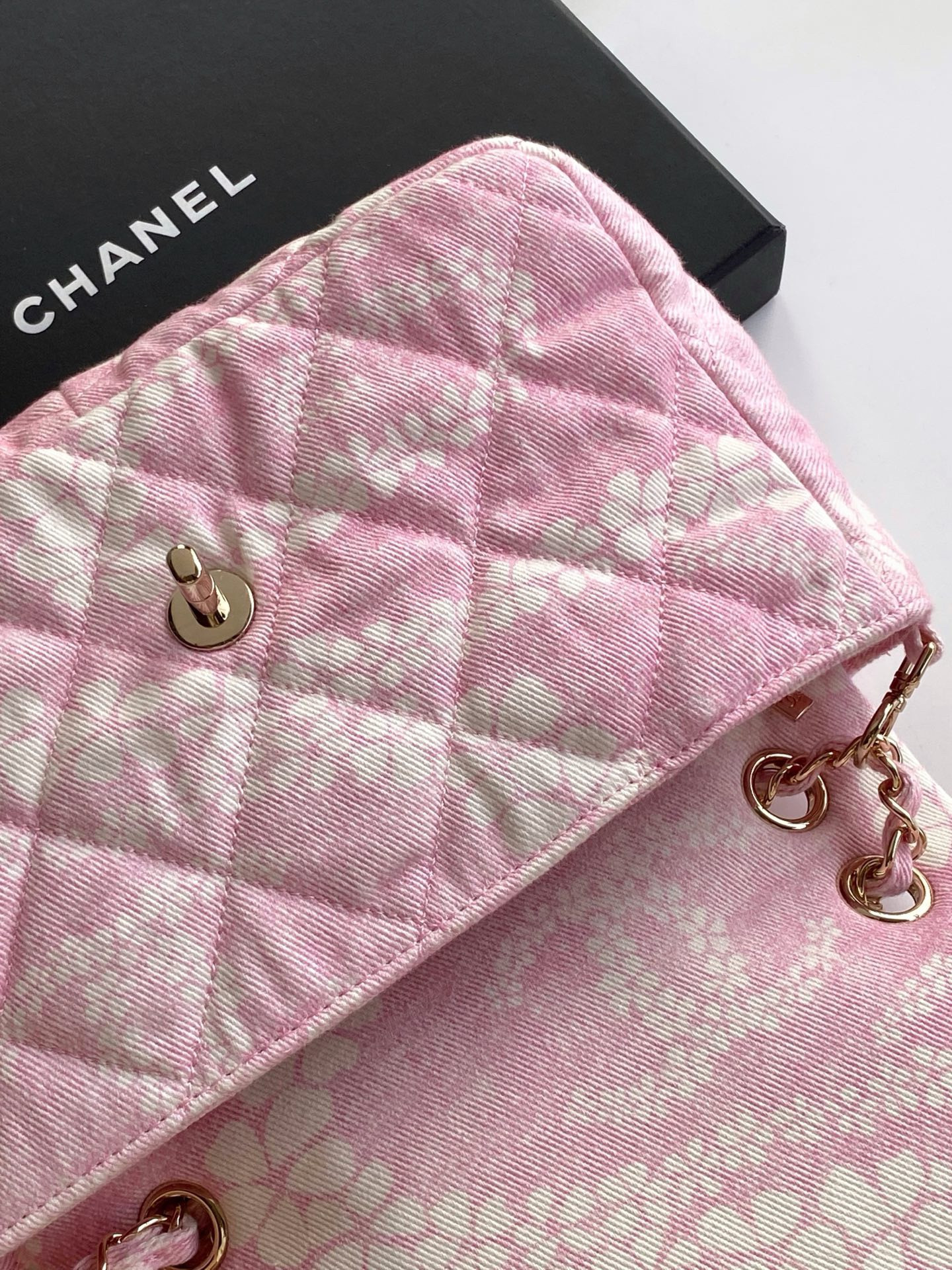 Ch**el Flap bag 15x24x6.5cm