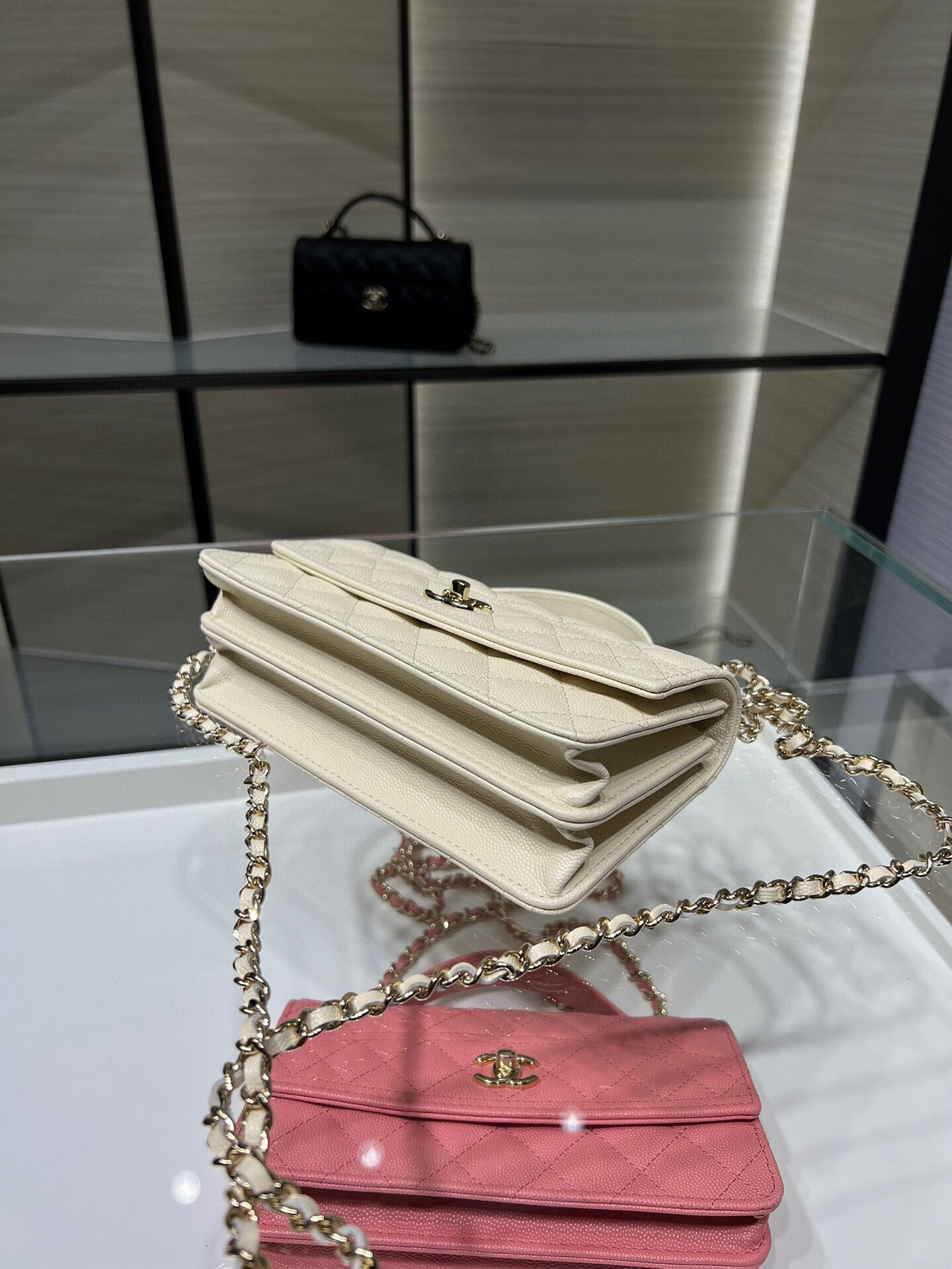Chanel Mini Coco Handle Bag AP4402 19x11x6cm