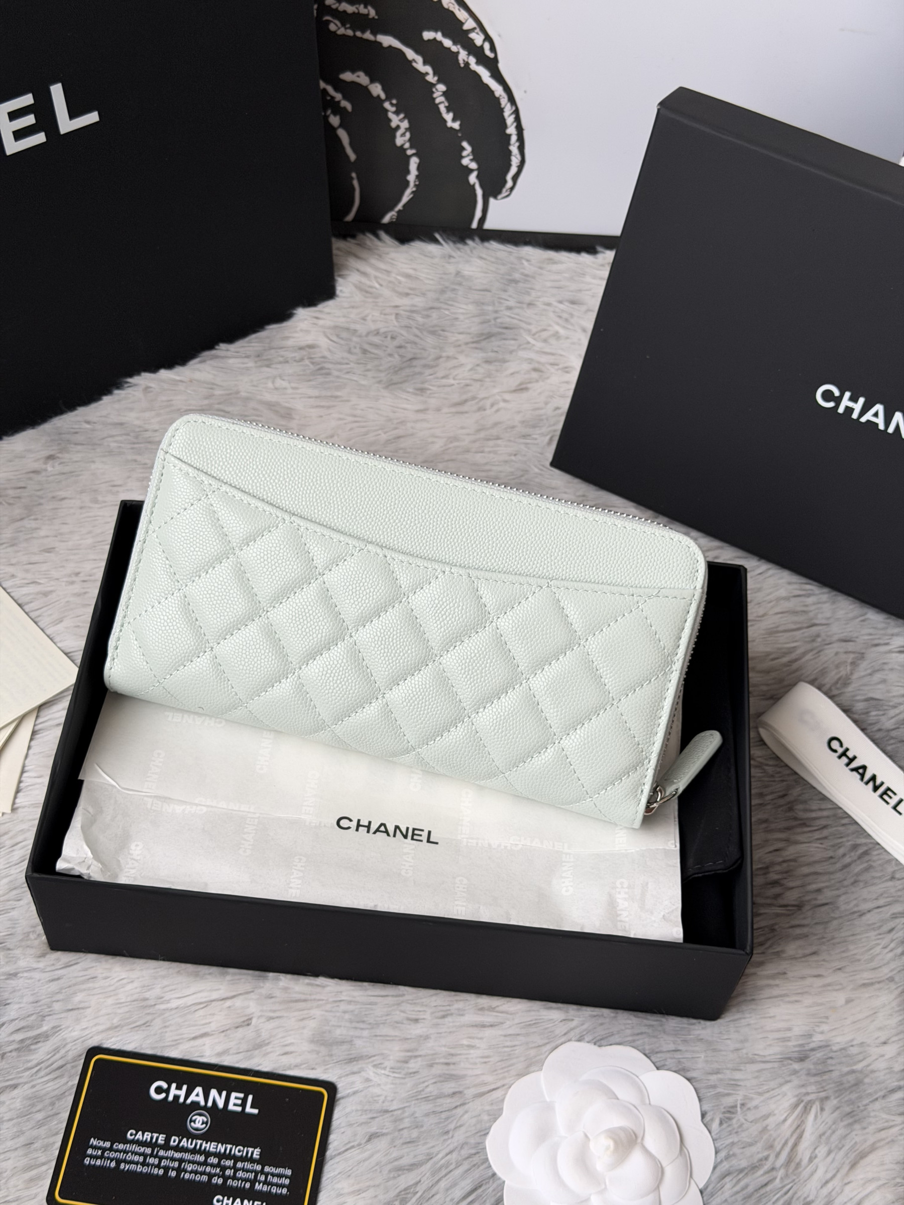 Chanel Zip Around Wallet 80758 10x19x3cm