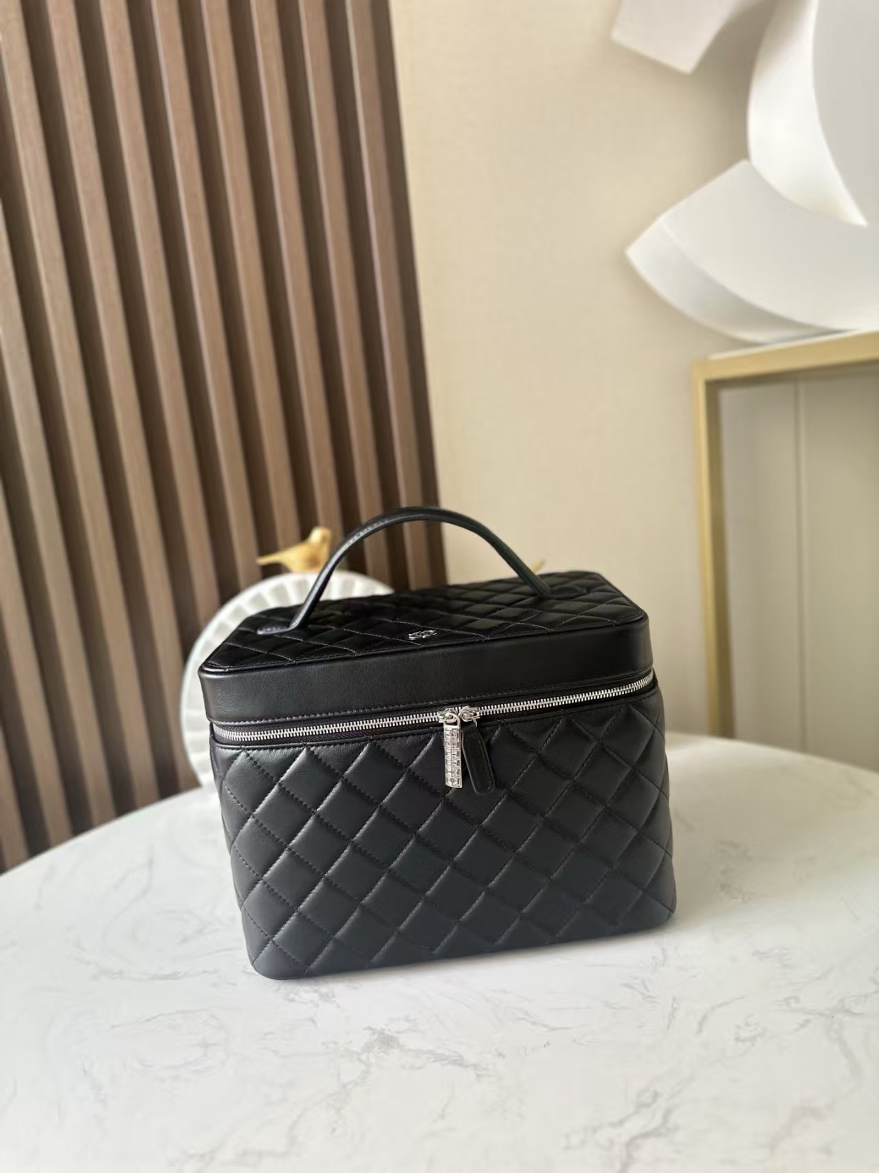 Ch**el Quilted Vanity Case Bags 25x16x18cm